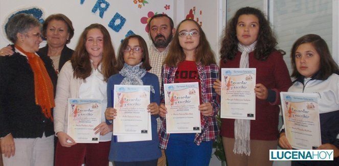  La asociación Nuestros Ángeles entrega los premios de su certamen literario escolar 