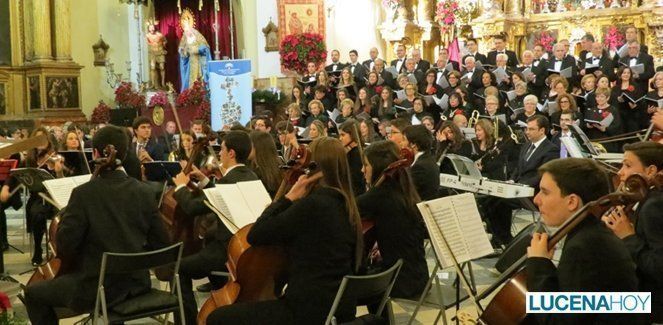  Lleno en 'Los Frailes' para un espléndido concierto de Navidad (fotos) 