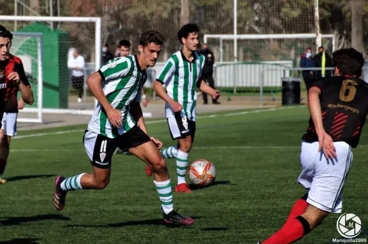 El Ciudad de Lucena ficha a otro gaditano del Conil CF para su defensa -  GolSur