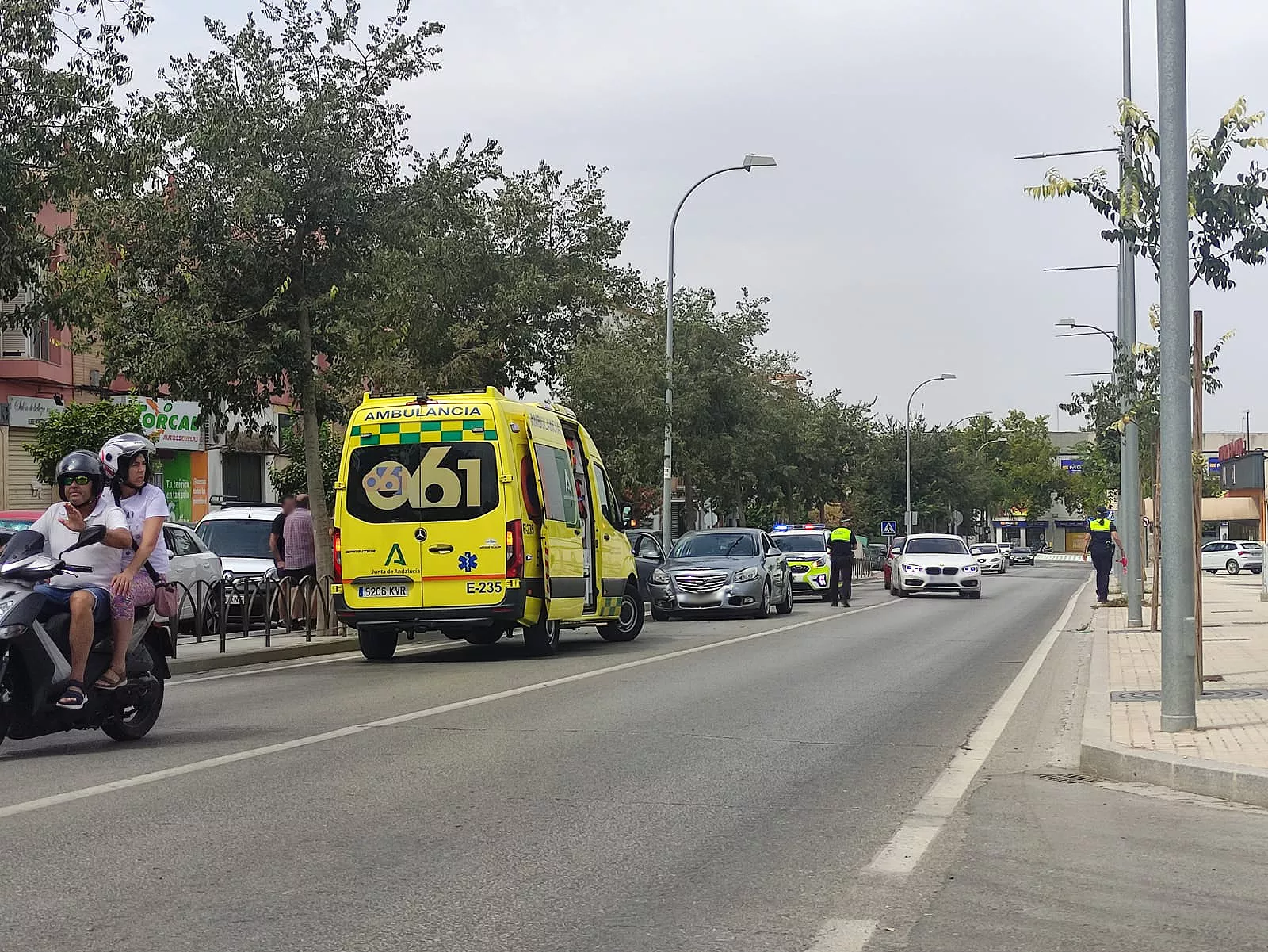 Una imagen del accidente de esta mañana en la Ronda de la Fuensanta