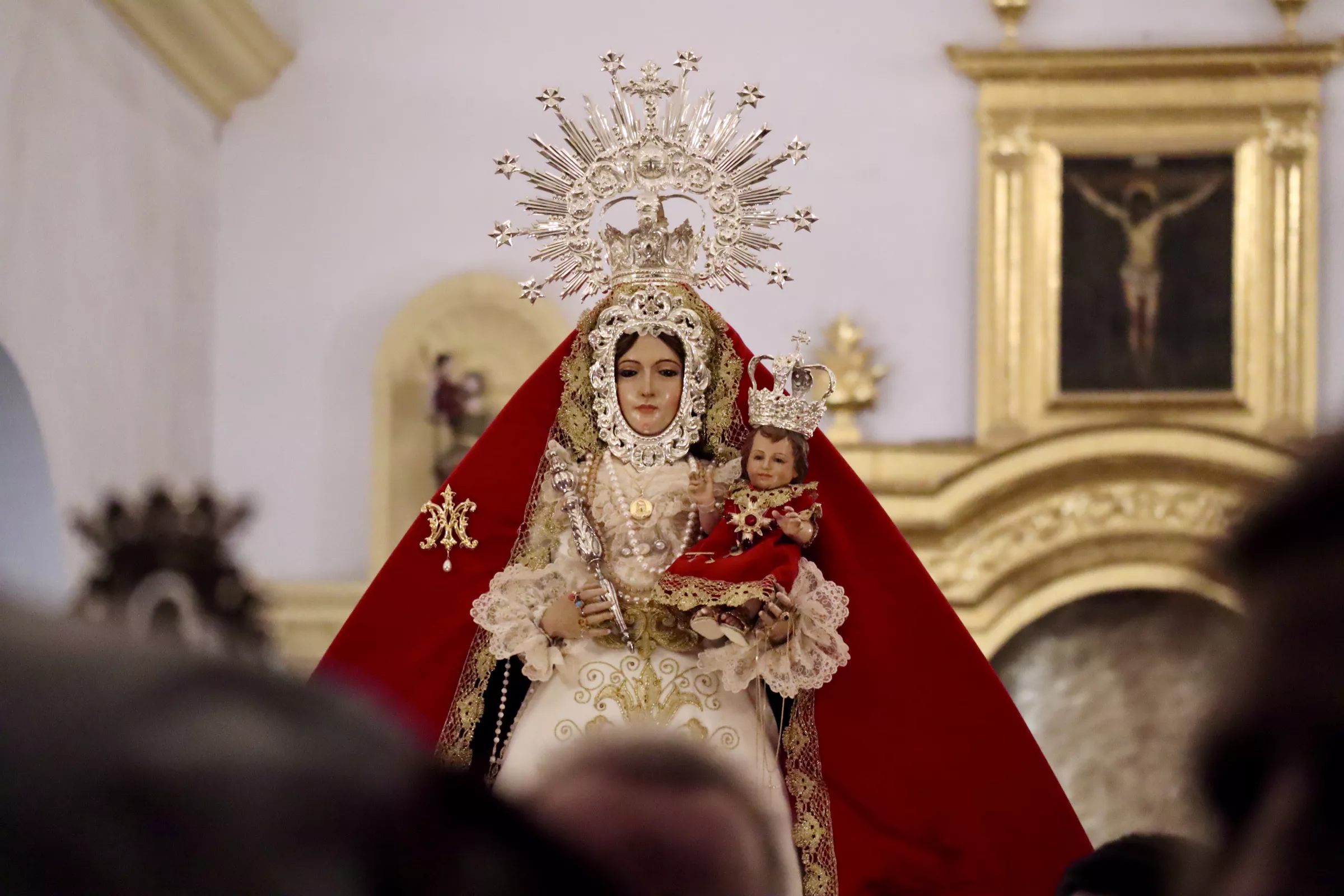 Procesión de la Virgen de los Remedios en Las Navas Procesión de la Virgen de los Remedios en Las Navas