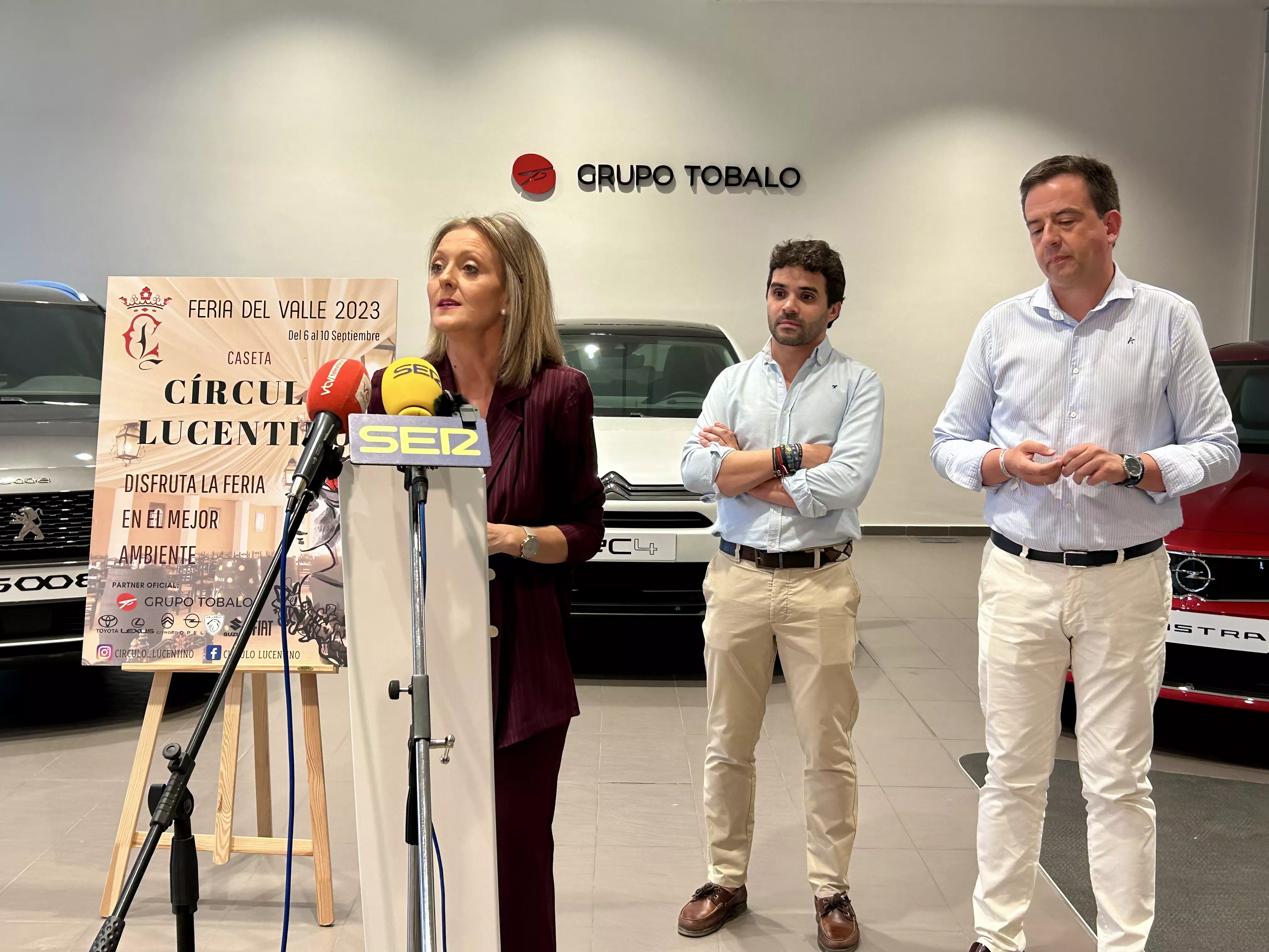 Presentación de la Caseta del Círculo Lucentino en Grupo Tobalo
