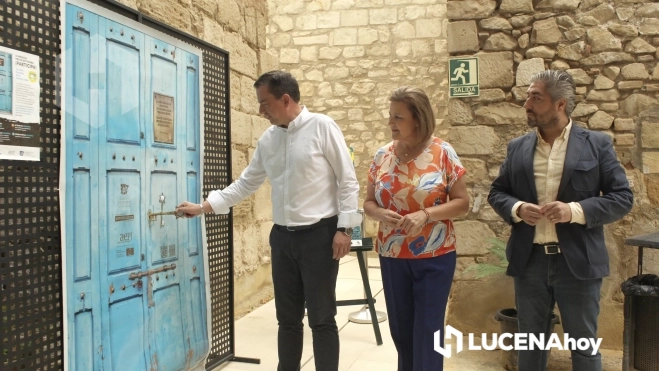 Presentación de la puerta "La llave del recuerdo" instalada en el Castillo de Lucena