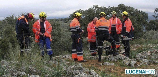  Cabra: Voluntarios de Protección Civil de Cabra se forman sobre orientación en el medio natural 