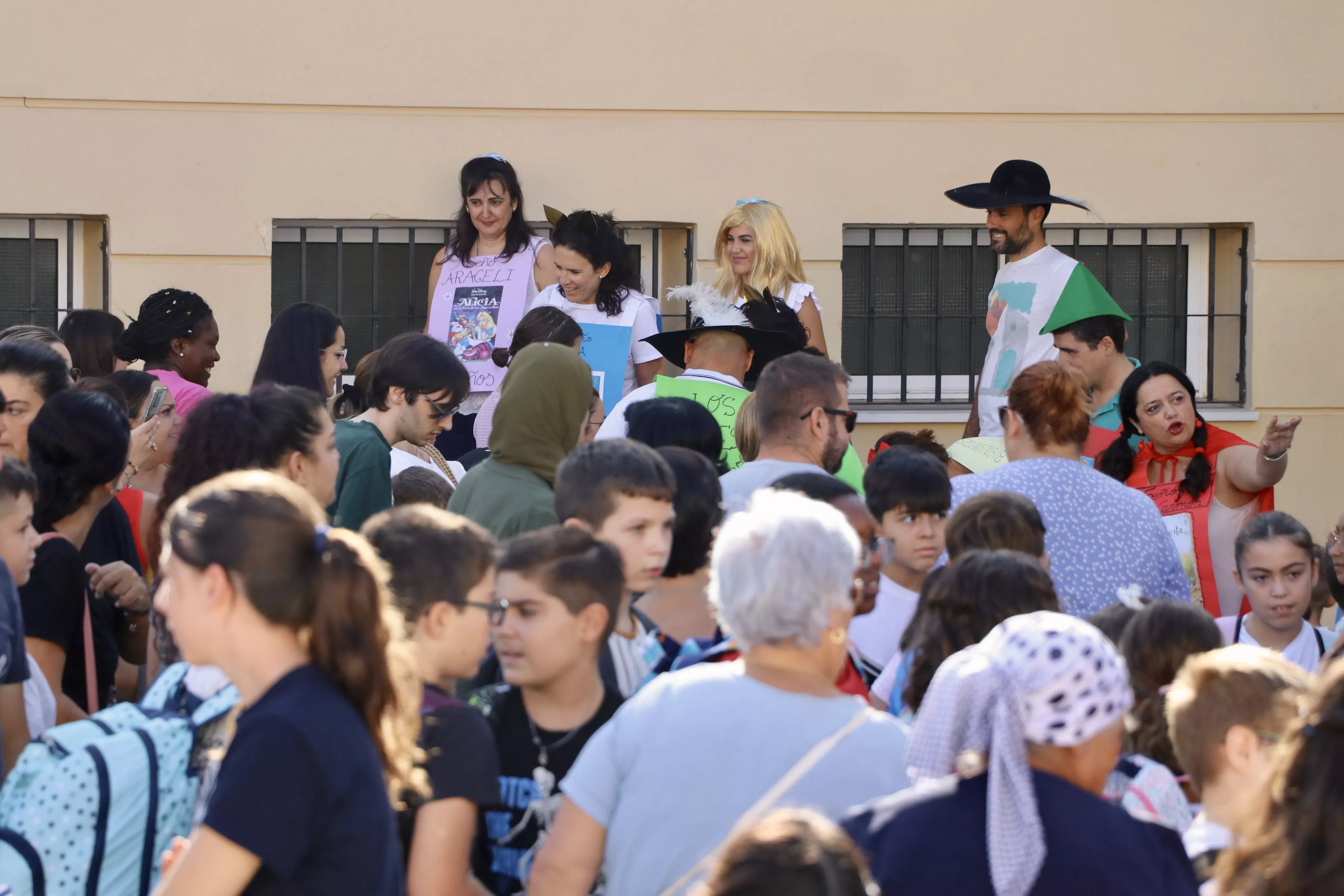Inicio del curso Escolar 2023-24 en Lucena. Colegio Ntra. Sra. del Valle Inicio del curso Escolar 2023-24 en Lucena. Colegio Ntra. Sra. del Valle