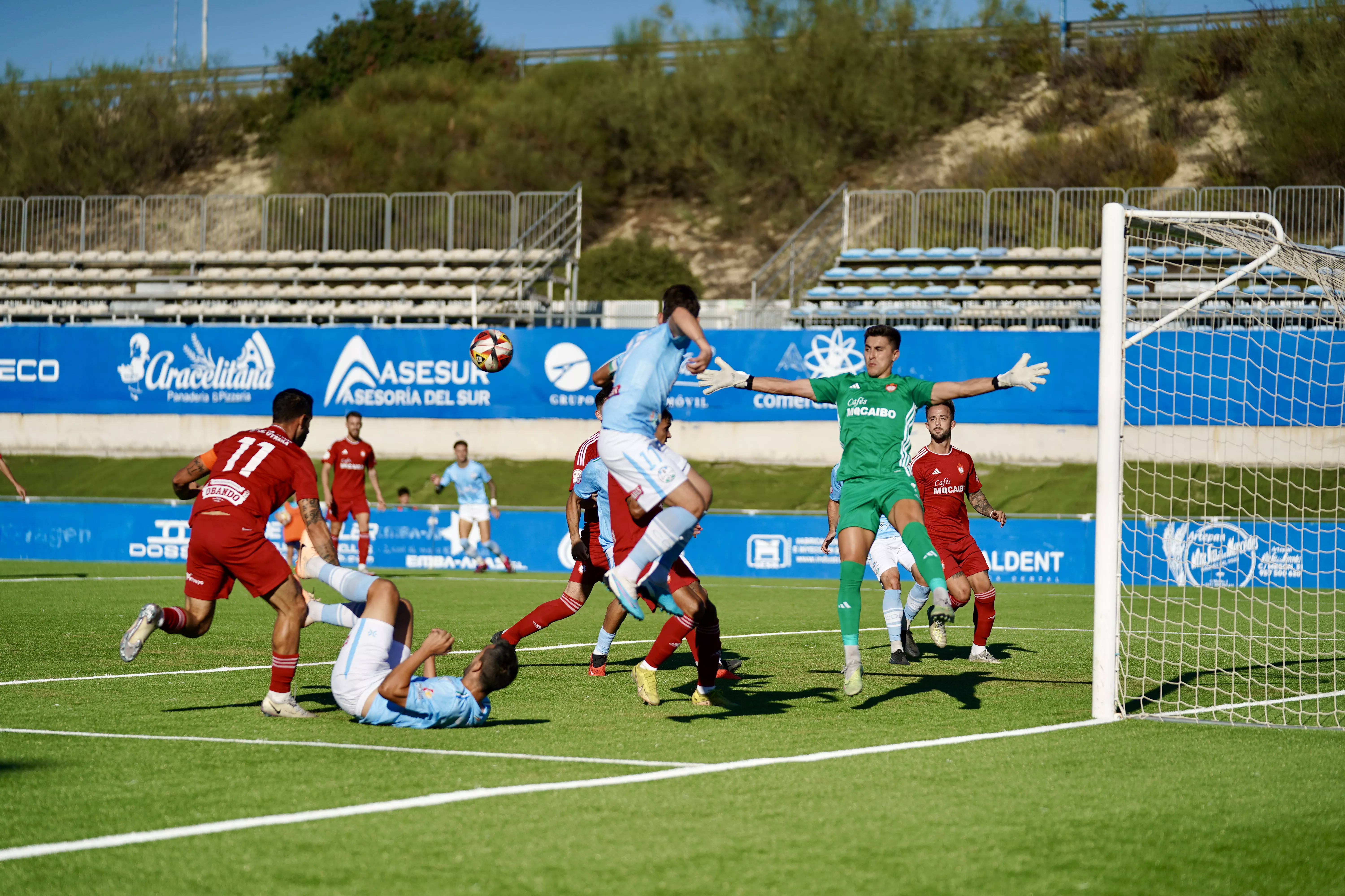 Ciudad de Lucena - CD Utrera. Foto: Antonio Dávila Ciudad de Lucena - CD Utrera. Foto: Antonio Dávila