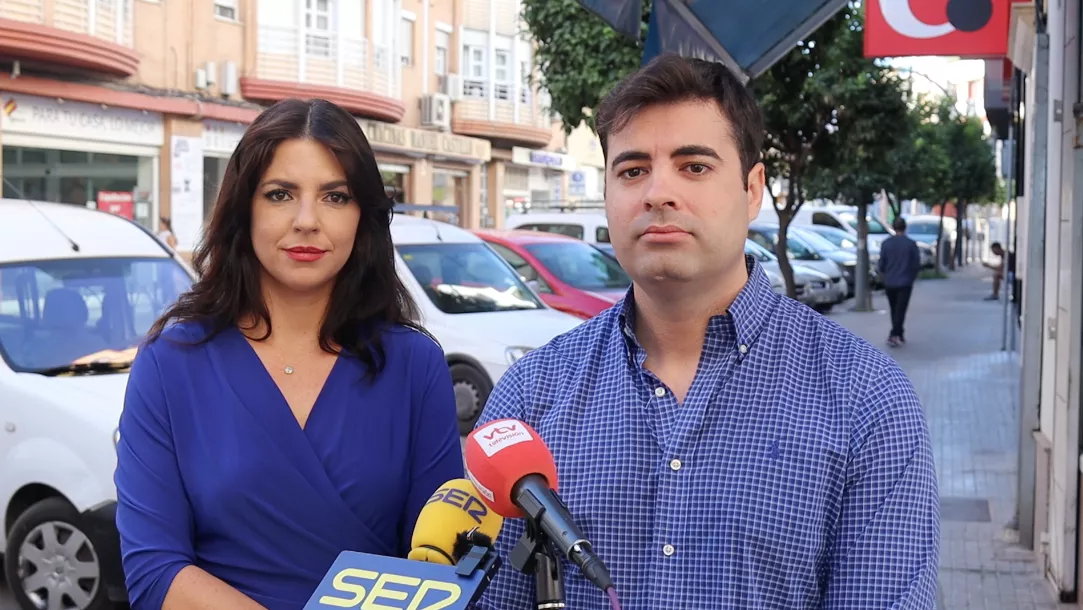 Purificación Joyera y Jesús López esta mañana en Ejido Plaza de Toros