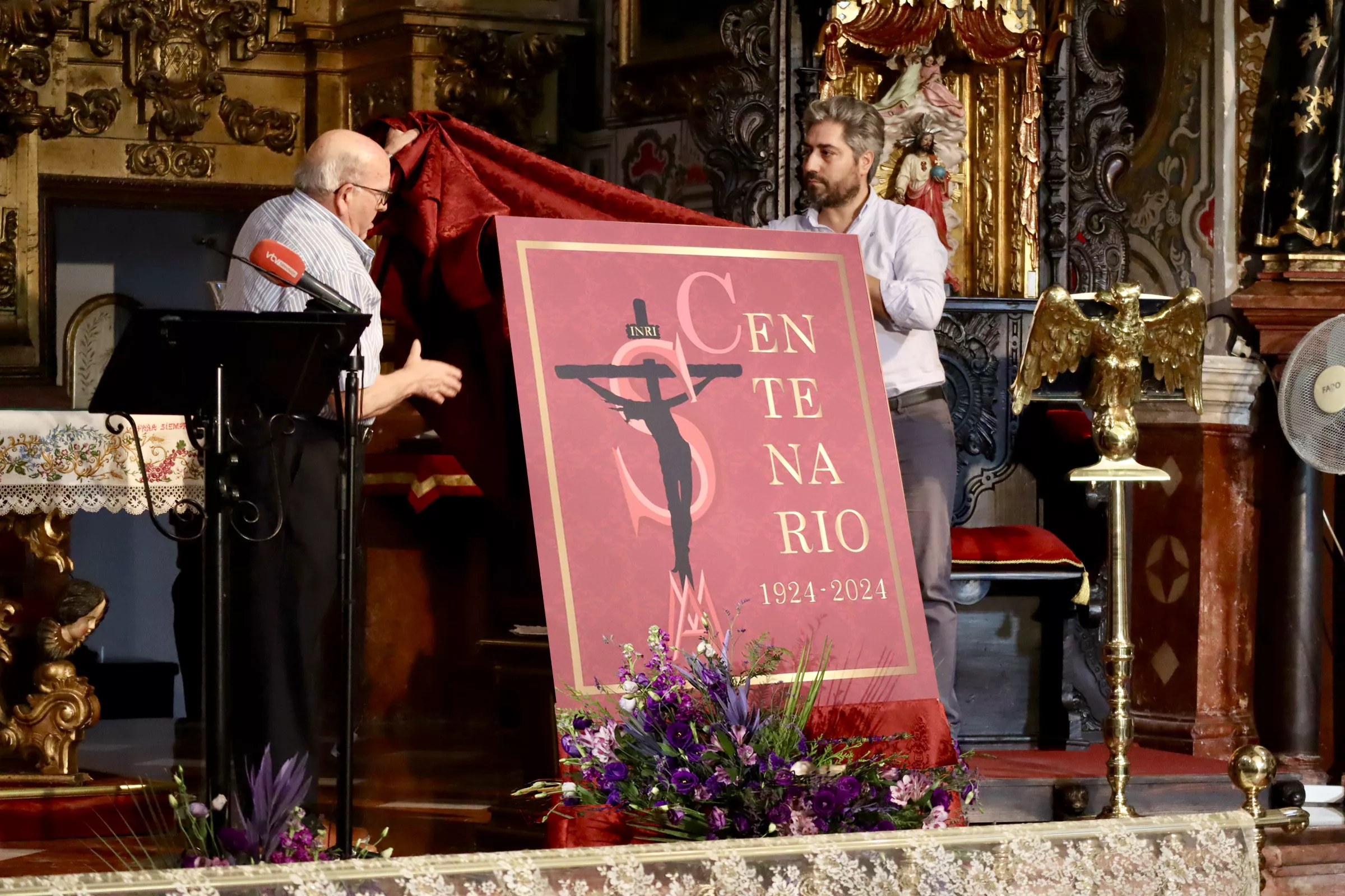 Presentación del cartel y el logotipo conmemorativos del Centenario Fundacional de la Cofradía de la Sangre y Mayor Dolor Presentación del cartel y el logotipo conmemorativos del Centenario Fundacional de la Cofradía de la Sangre y Mayor Dolor