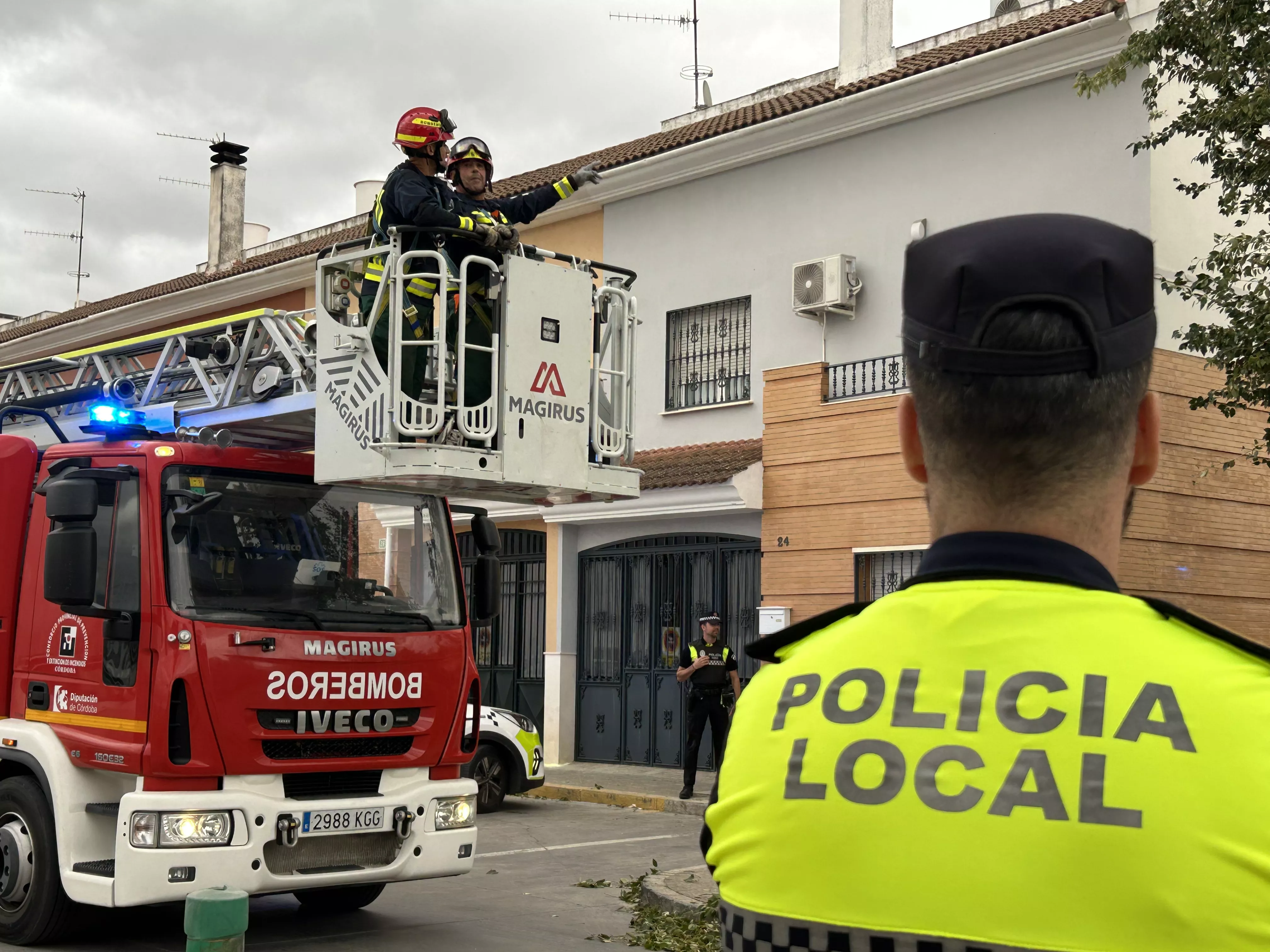 Incidencias del temporal de viento en Lucena Incidencias del temporal de viento en Lucena