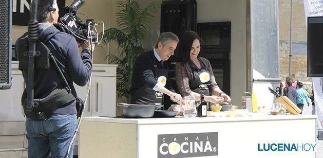  'Canal Cocina' visita Lucena con el alcalde como anfitrión y cocinero (fotos) 