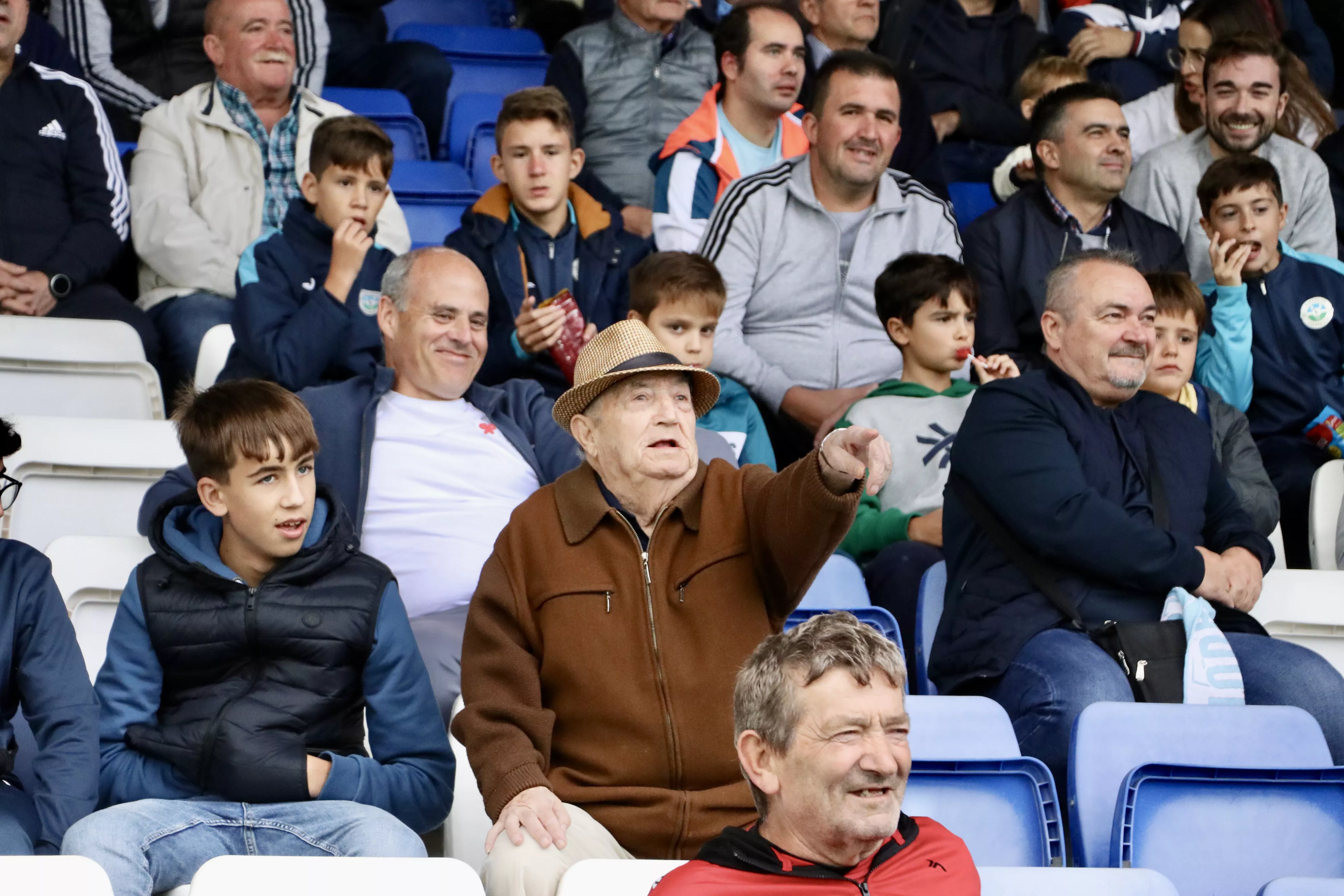 Ciudad de Lucena - Xerez Deportivo (1-0) Ciudad de Lucena - Xerez Deportivo (1-0)