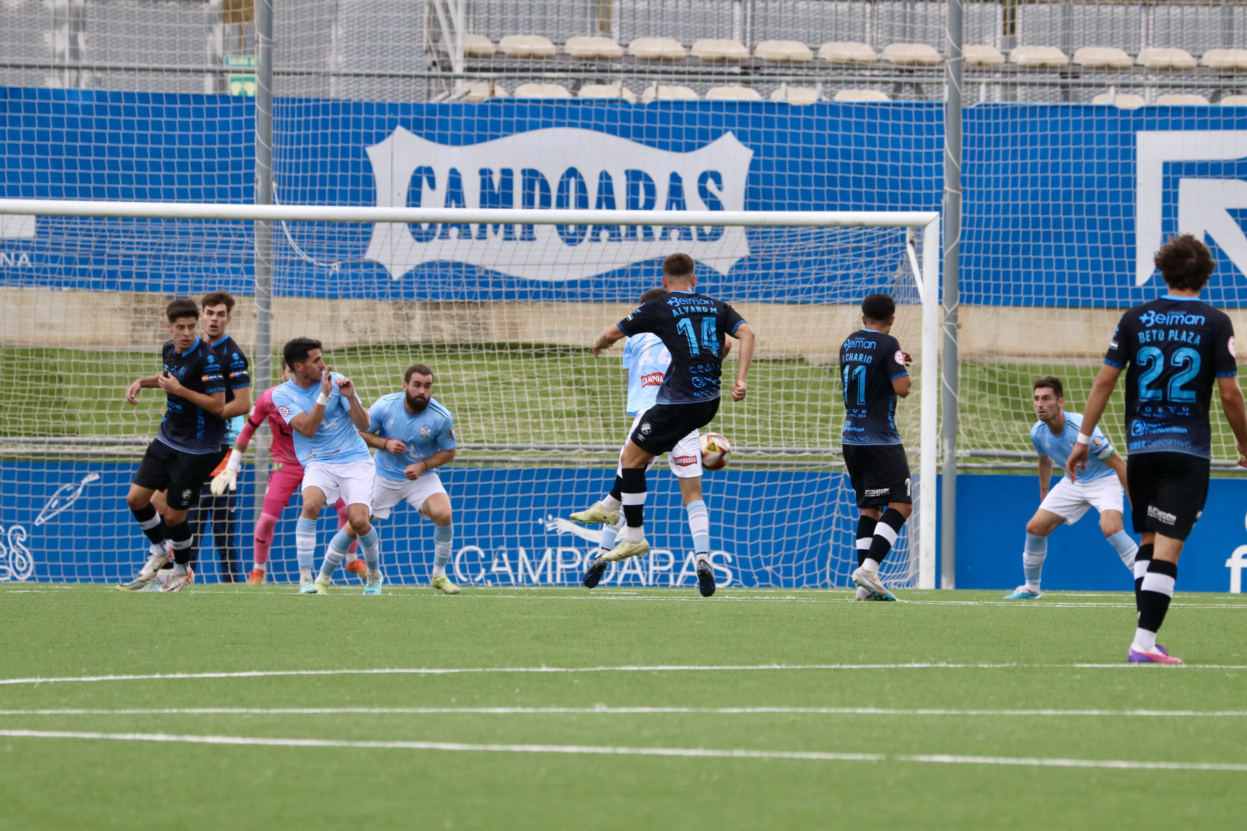 Ciudad de Lucena - Xerez Deportivo (1-0) Ciudad de Lucena - Xerez Deportivo (1-0)