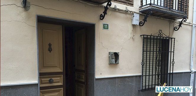  Desalojadas 3 personas al detectarse grietas en su casa tras la reciente rotura de una tubería 