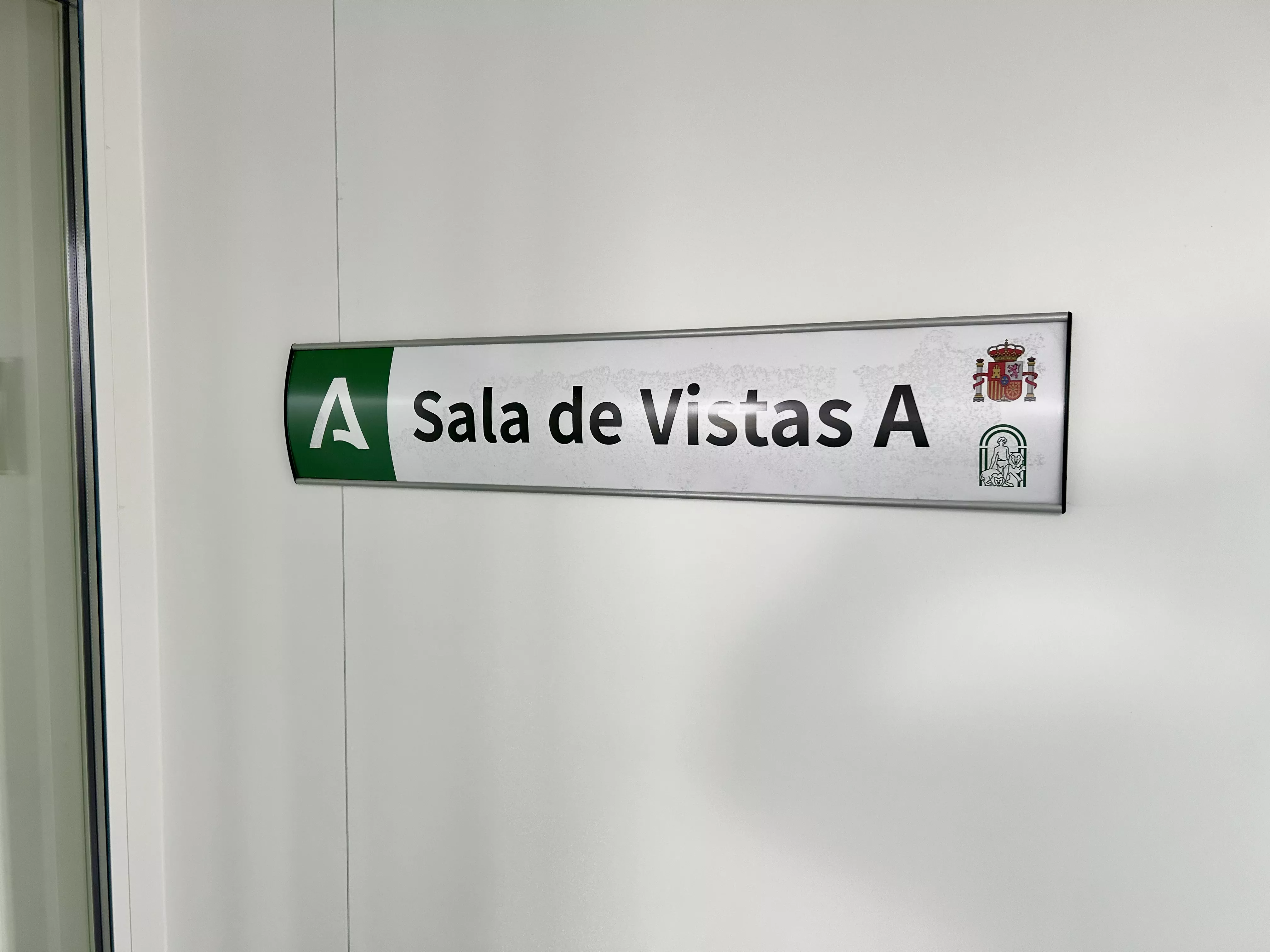 Visita a la nueva sede judicial del Consejero de Justicia