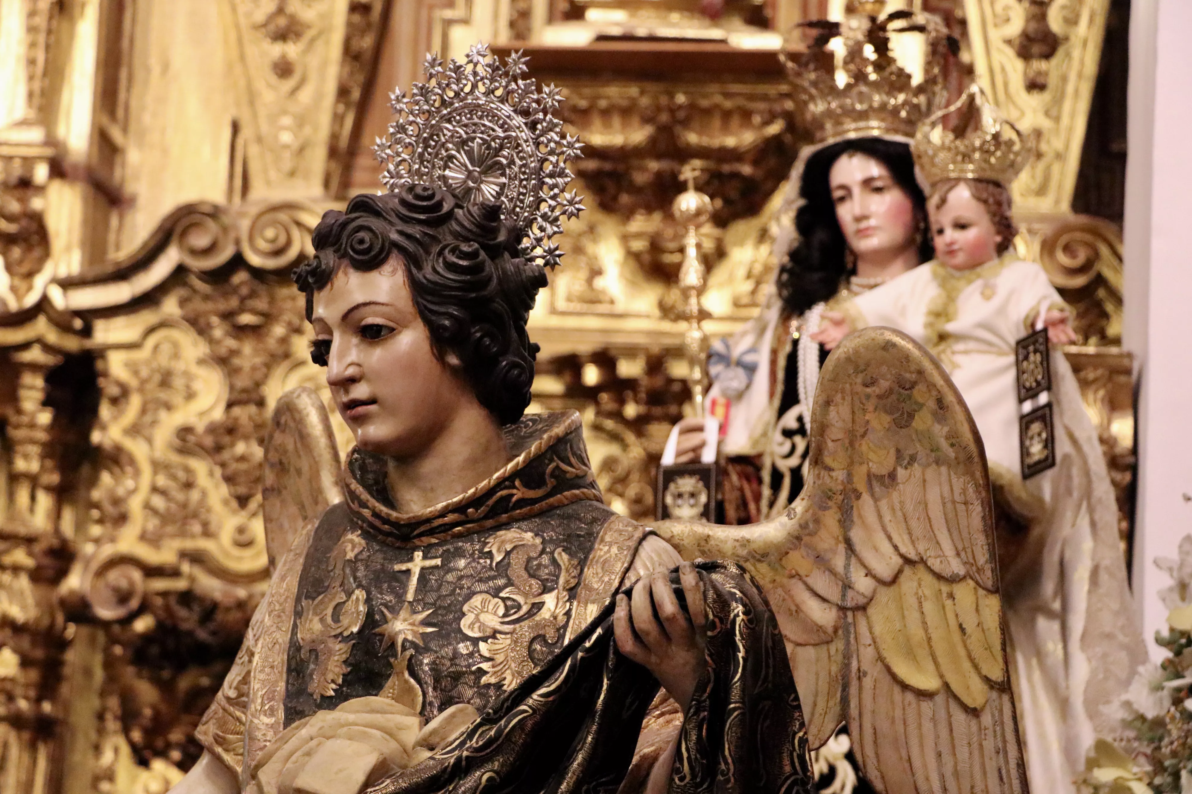 Reparto de las rosquillas de San Rafael