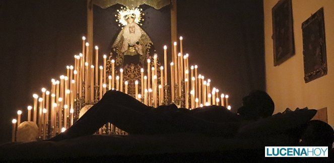  La Soledad realiza su vía-crucis con su Cristo Yacente (fotos) 