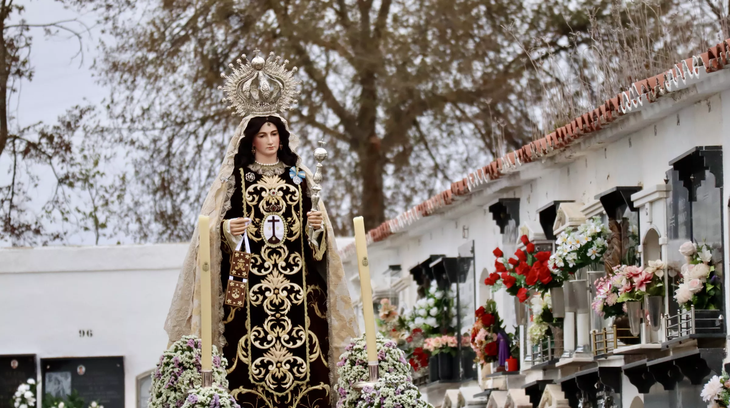Rosario del Carmen en el Cementerio Virgen de Araceli Rosario del Carmen en el Cementerio Virgen de Araceli
