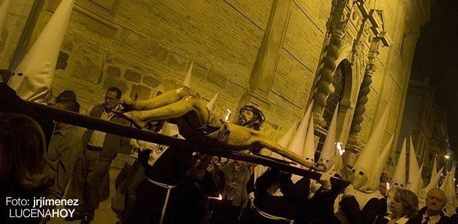  "Viernes de Silencio": El Vía Crucis del Silencio cierra el Viernes de Dolores (fotos). Por J. Ruiz Jiménez 