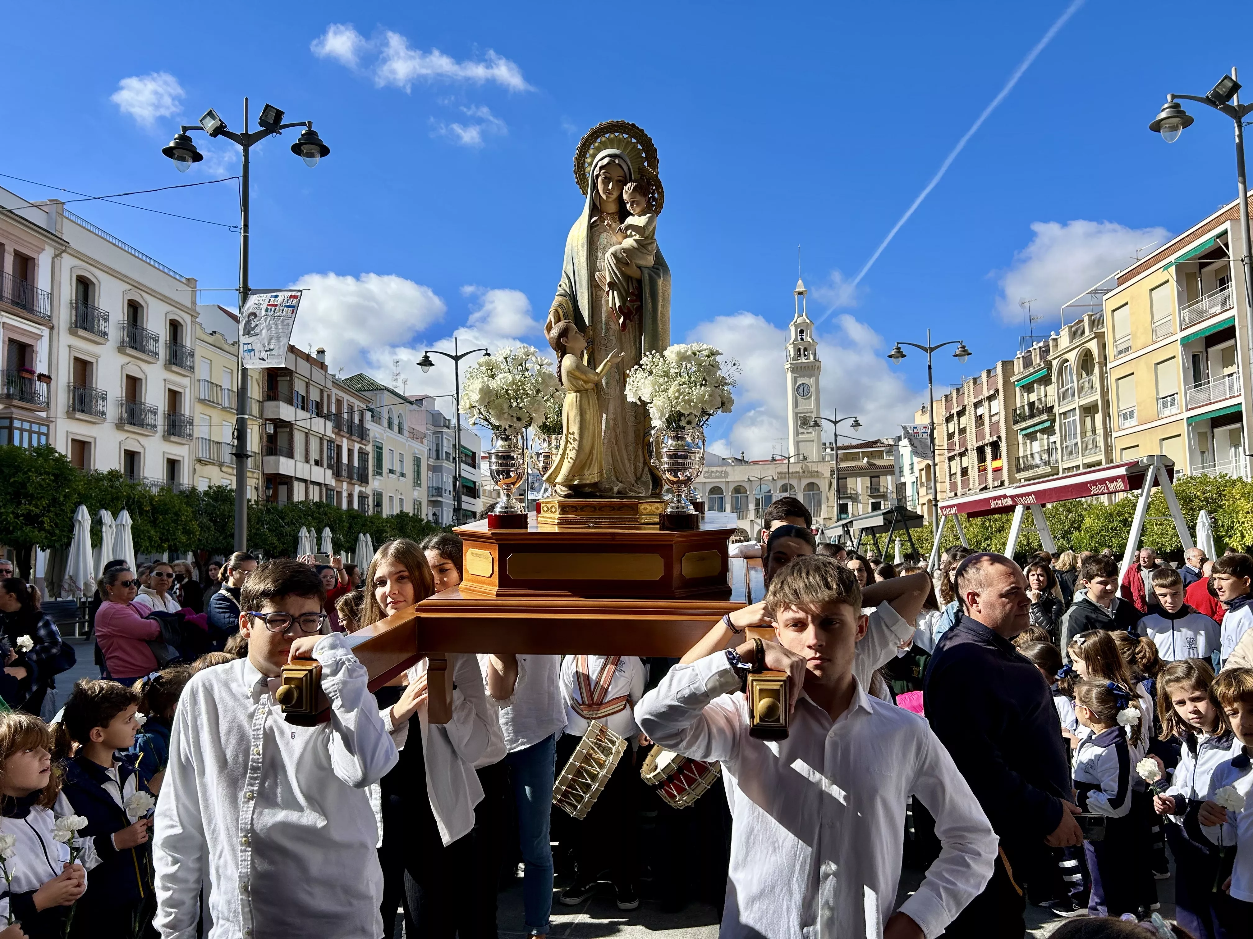 Procesión de la Virgen del Patrocinio. Colegio de la Purísima Procesión de la Virgen del Patrocinio. Colegio de la Purísima