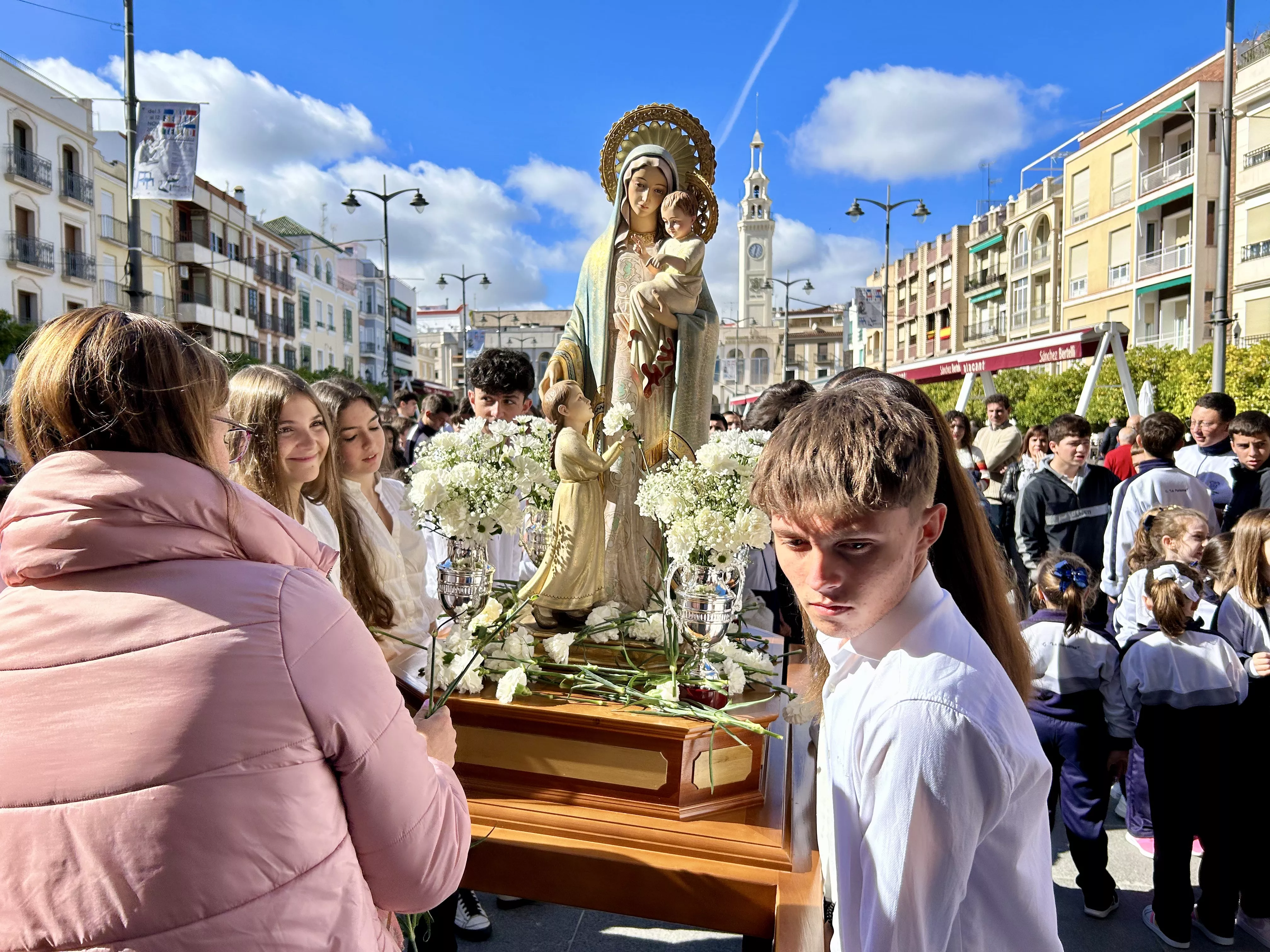 Procesión de la Virgen del Patrocinio. Colegio de la Purísima Procesión de la Virgen del Patrocinio. Colegio de la Purísima