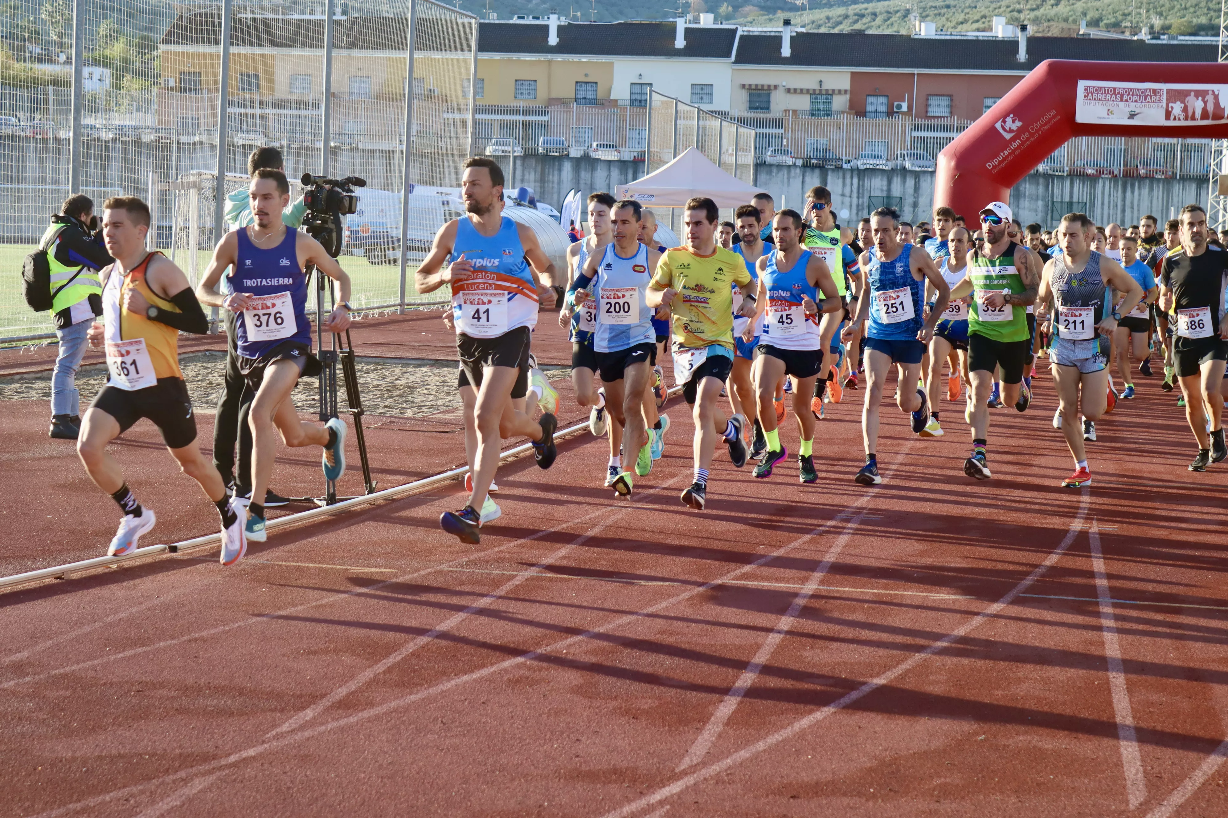 XXIV Carrera Popular Ciudad de Lucena. Salida XXIV Carrera Popular Ciudad de Lucena. Salida