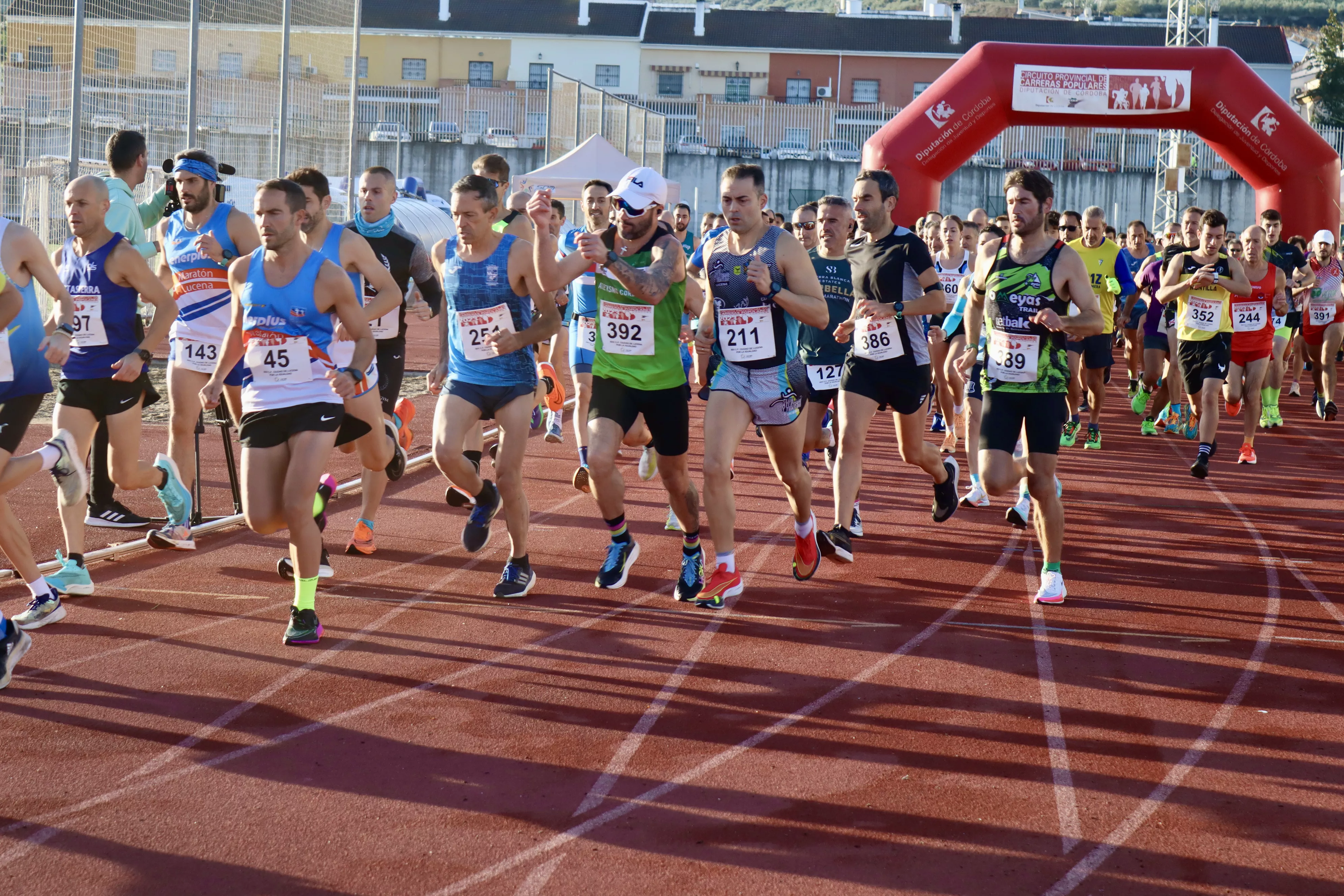 XXIV Carrera Popular Ciudad de Lucena. Salida XXIV Carrera Popular Ciudad de Lucena. Salida