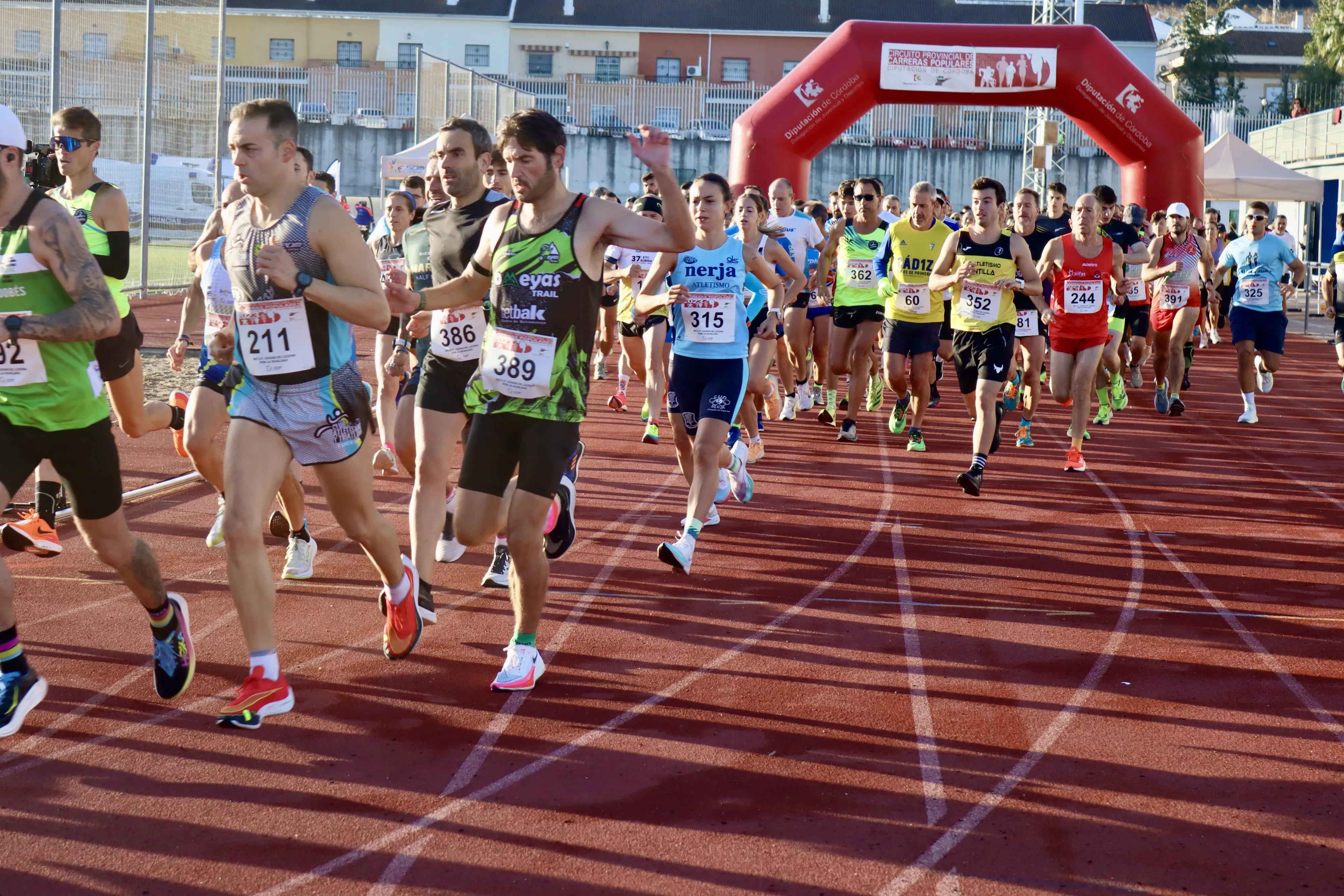 XXIV Carrera Popular Ciudad de Lucena. Salida XXIV Carrera Popular Ciudad de Lucena. Salida