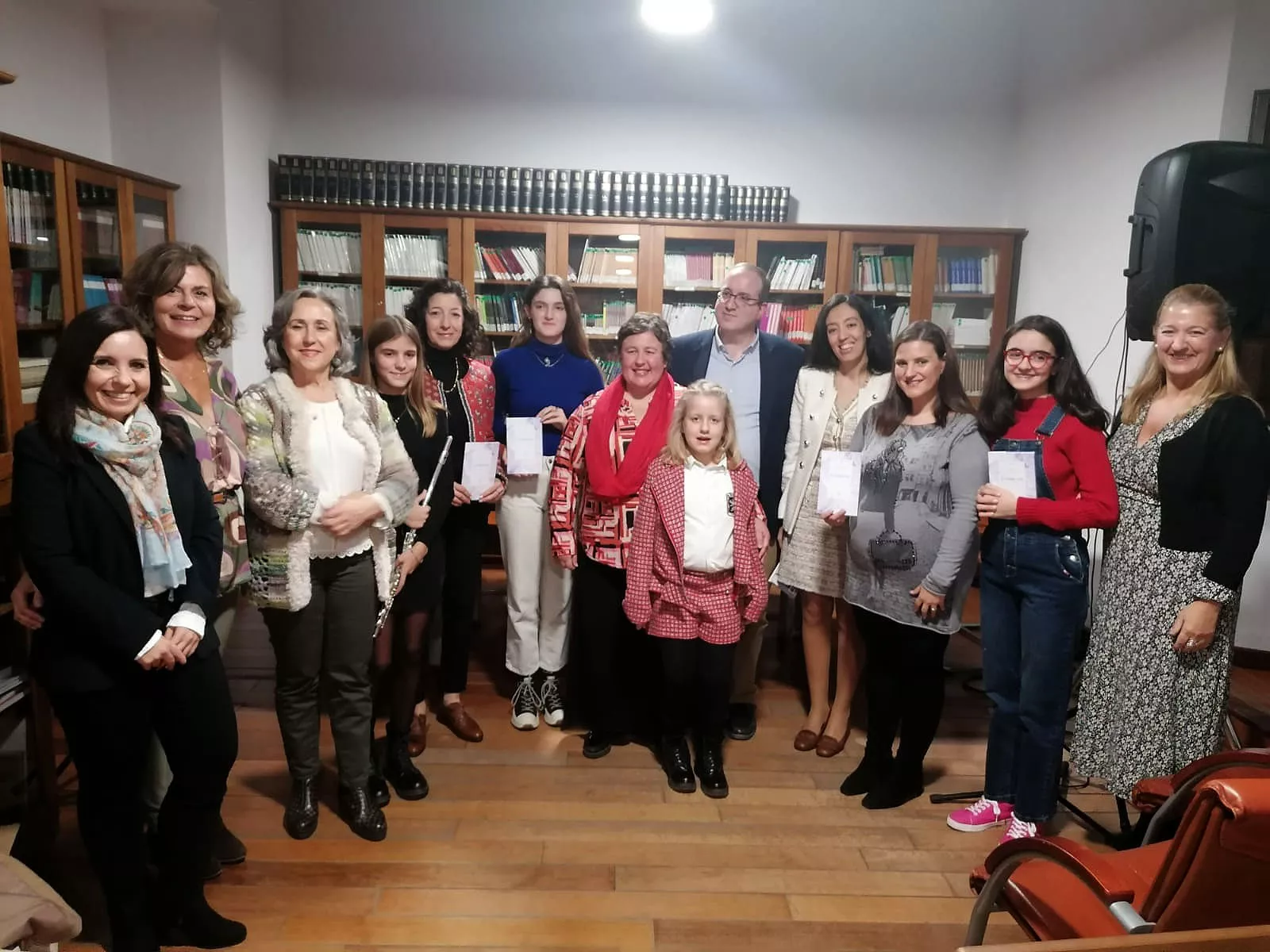 Participantes en la presentación y lectura poética de 'La otra voz' del escritor lucentino Manuel Guerrero Cabrera