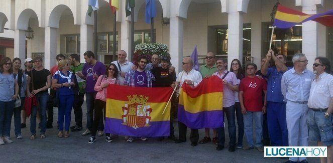  IU y 'Podemos' piden un proceso democrático para decidir sobre monarquía o república 