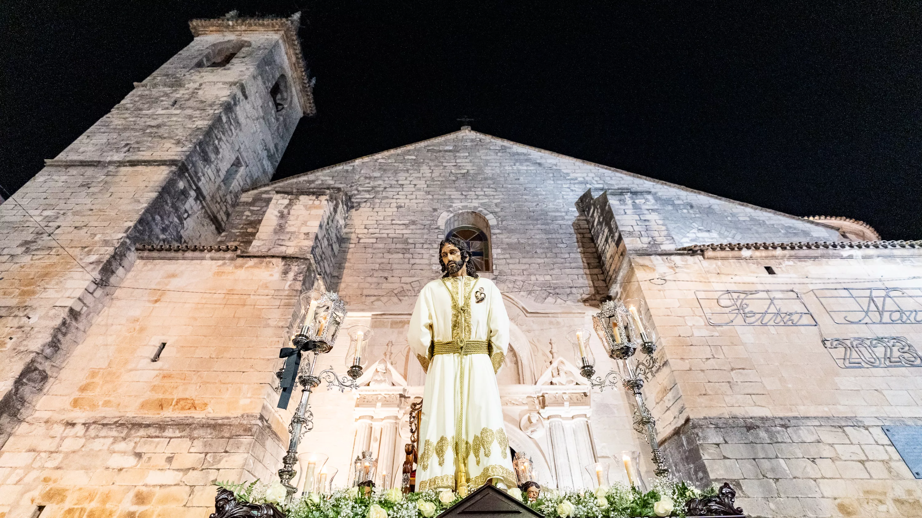 Vía Lucis Extraordinario X Aniversario Fundacional de la Hermandad de Nuestro Padre Jesús de la Caridad Vía Lucis Extraordinario X Aniversario Fundacional de la Hermandad de Nuestro Padre Jesús de la Caridad