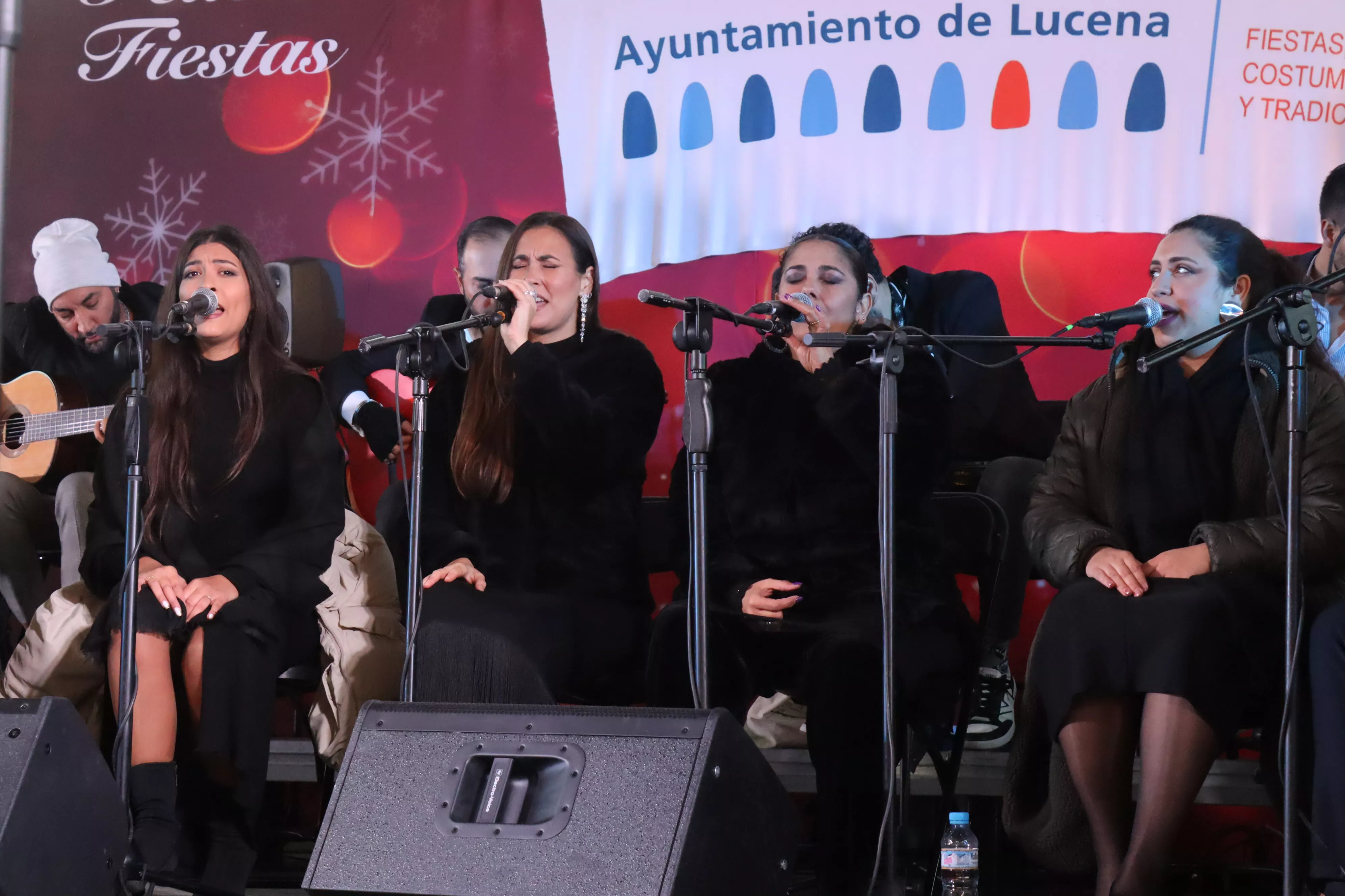 Zambomba Flamenca "Así canta Jerez por Navidad" Zambomba Flamenca "Así canta Jerez por Navidad"