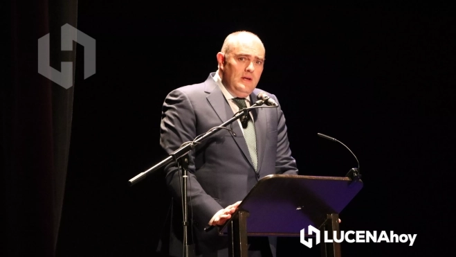 Acto sobre el cuento navideño 'El día que Jesús no quería nacer' de Antonio García Barbeito Acto sobre el cuento navideño 'El día que Jesús no quería nacer' de Antonio García Barbeito