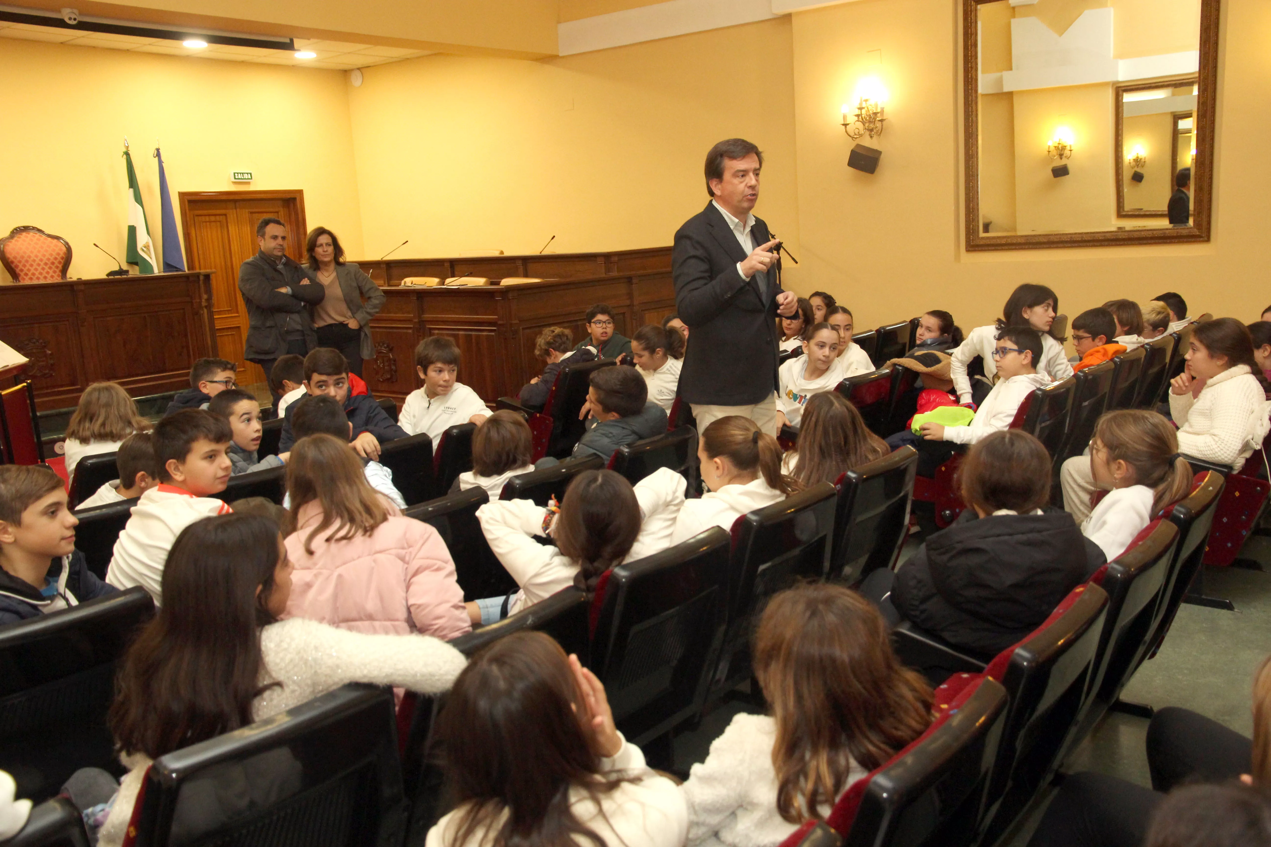 VISITA COLEGIOS DÍA DE LA CONSTITUCIÓN 14 VISITA COLEGIOS DÍA DE LA CONSTITUCIÓN 14