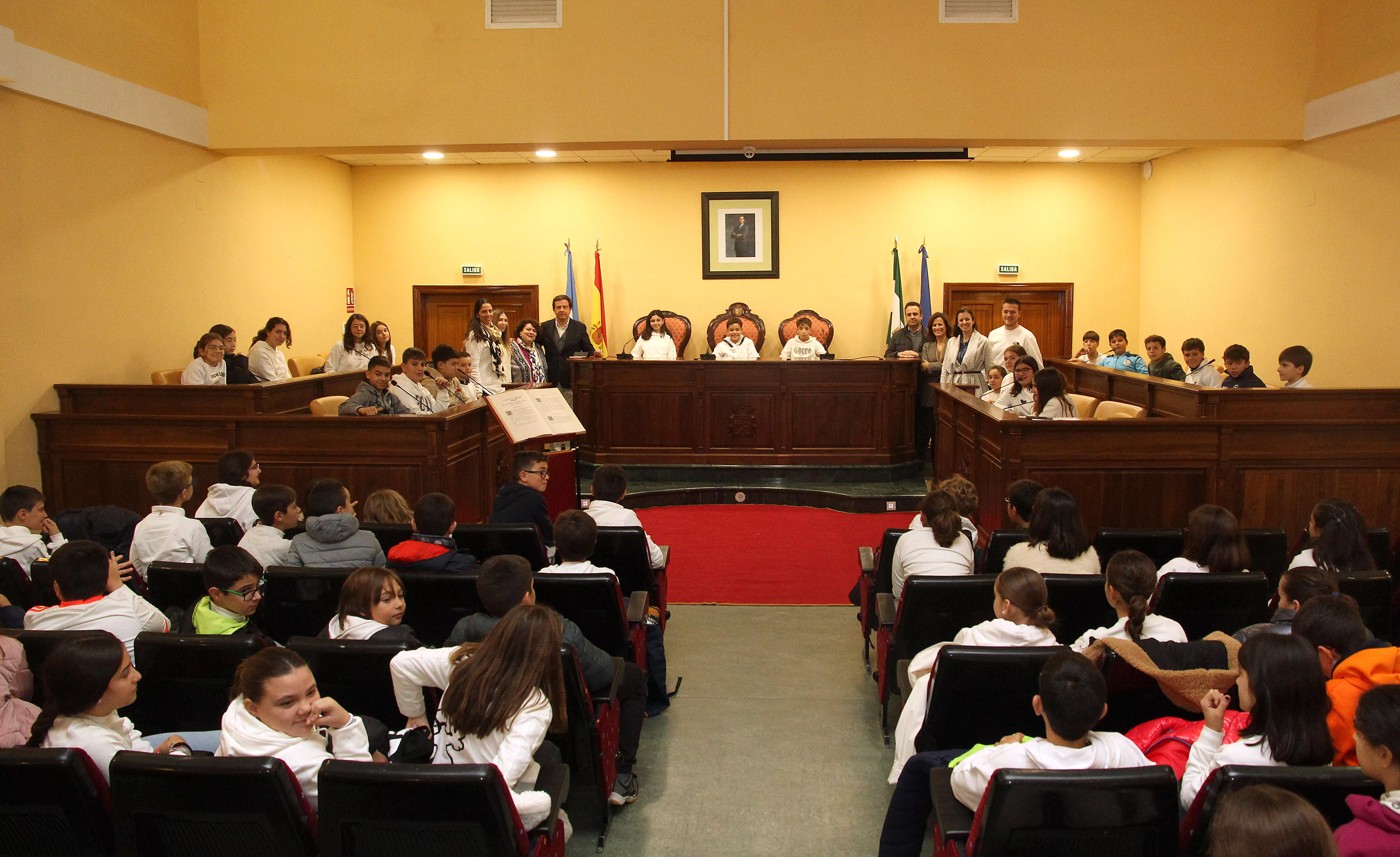 VISITA COLEGIOS DÍA DE LA CONSTITUCIÓN 15 VISITA COLEGIOS DÍA DE LA CONSTITUCIÓN 15