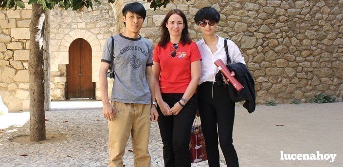  Dos periodistas de la revista china 'New Weekly' visitan Lucena como parte de un reportaje sobre Andalucía 