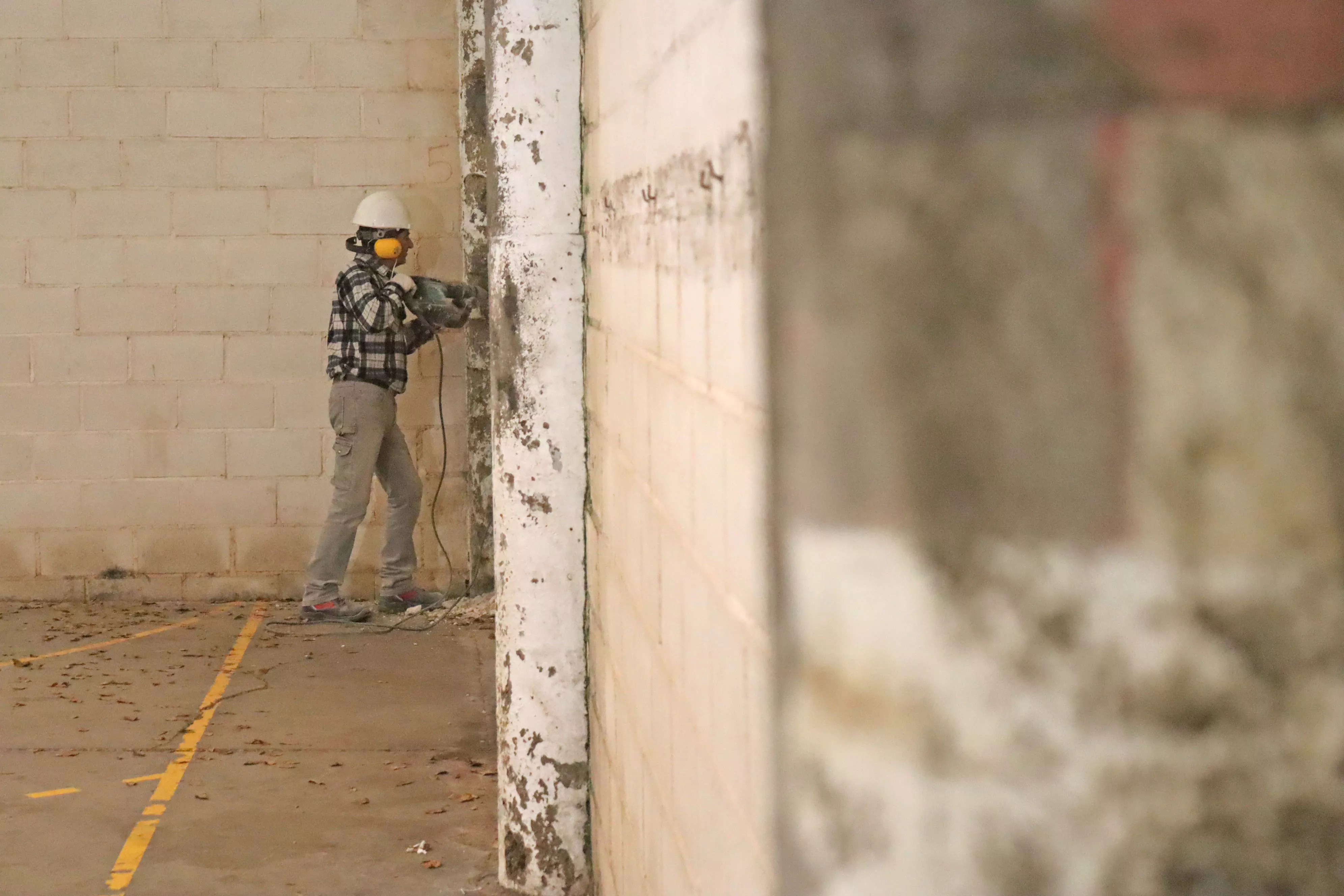 Un aspecto de las obras en el interior del gimnasio