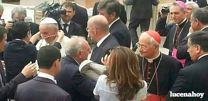  El Papa Francisco con la Virgen de la Sierra, de Cabra 