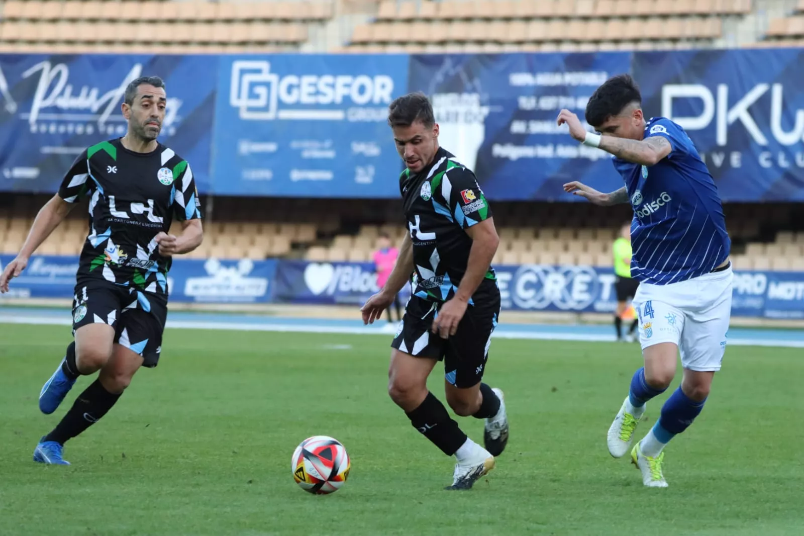 Conil CF 1-1 Sevilla Atlético: primer empate tras cuatro triunfos en  pretemporada