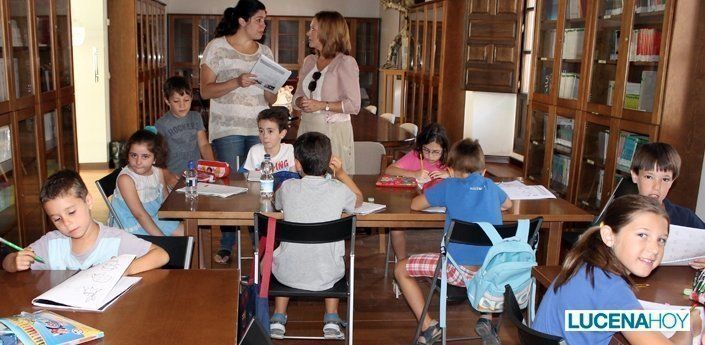  La Delegación de Educación ofrece clases de refuerzo escolar durante el verano en la Biblioteca 