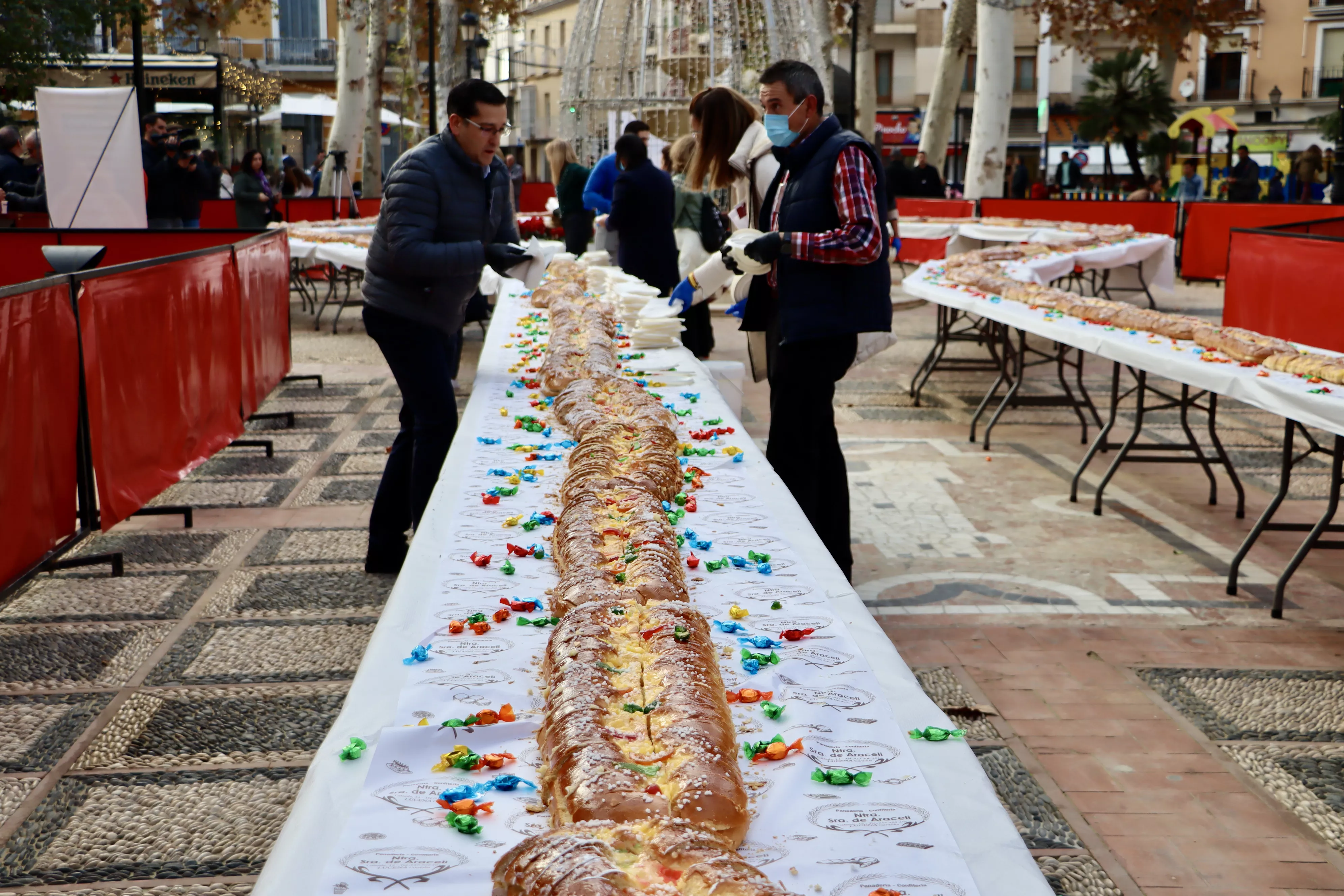 Roscón de Reyes Gigante 2024 Roscón de Reyes Gigante 2024