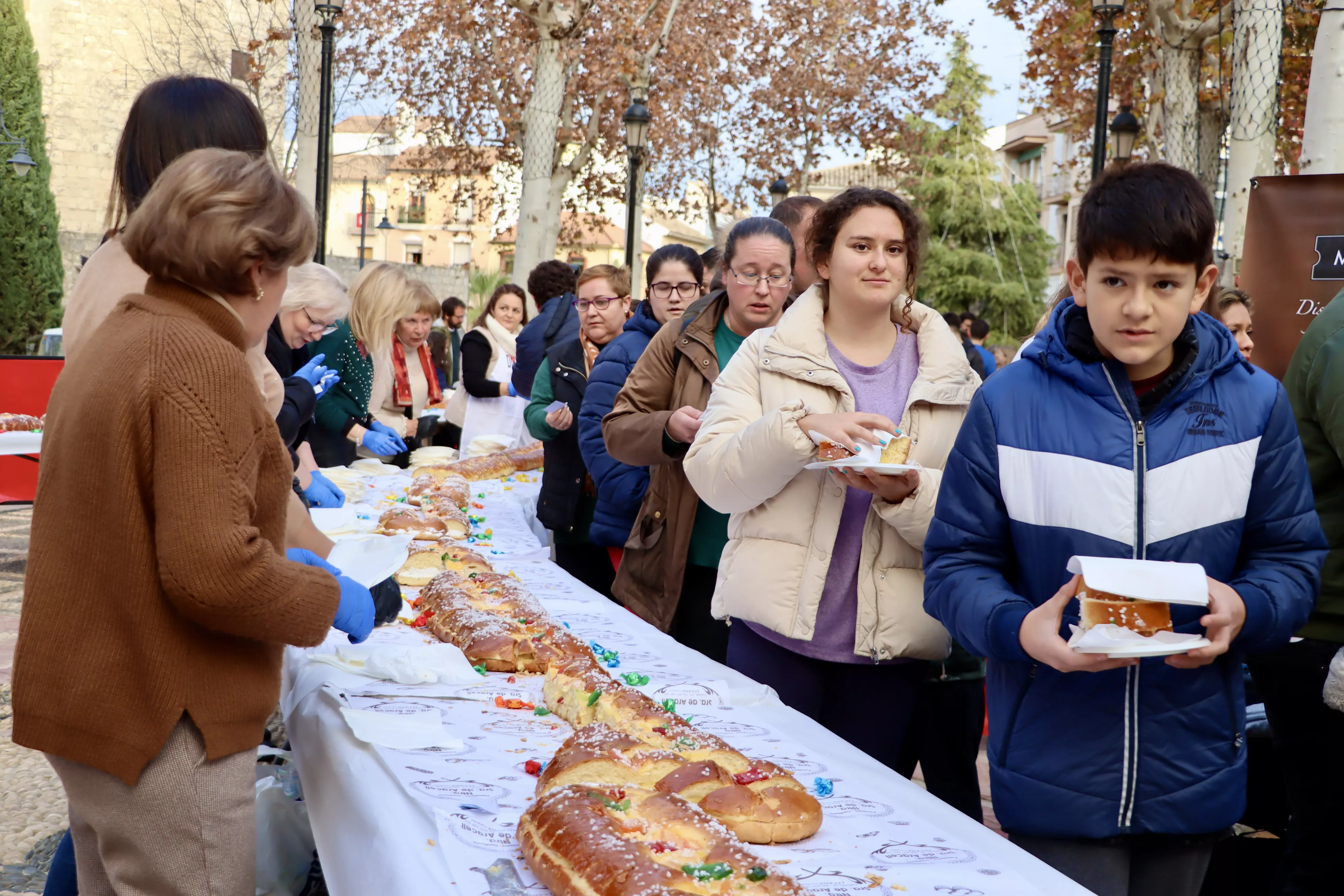 Roscón de Reyes Gigante 2024 Roscón de Reyes Gigante 2024