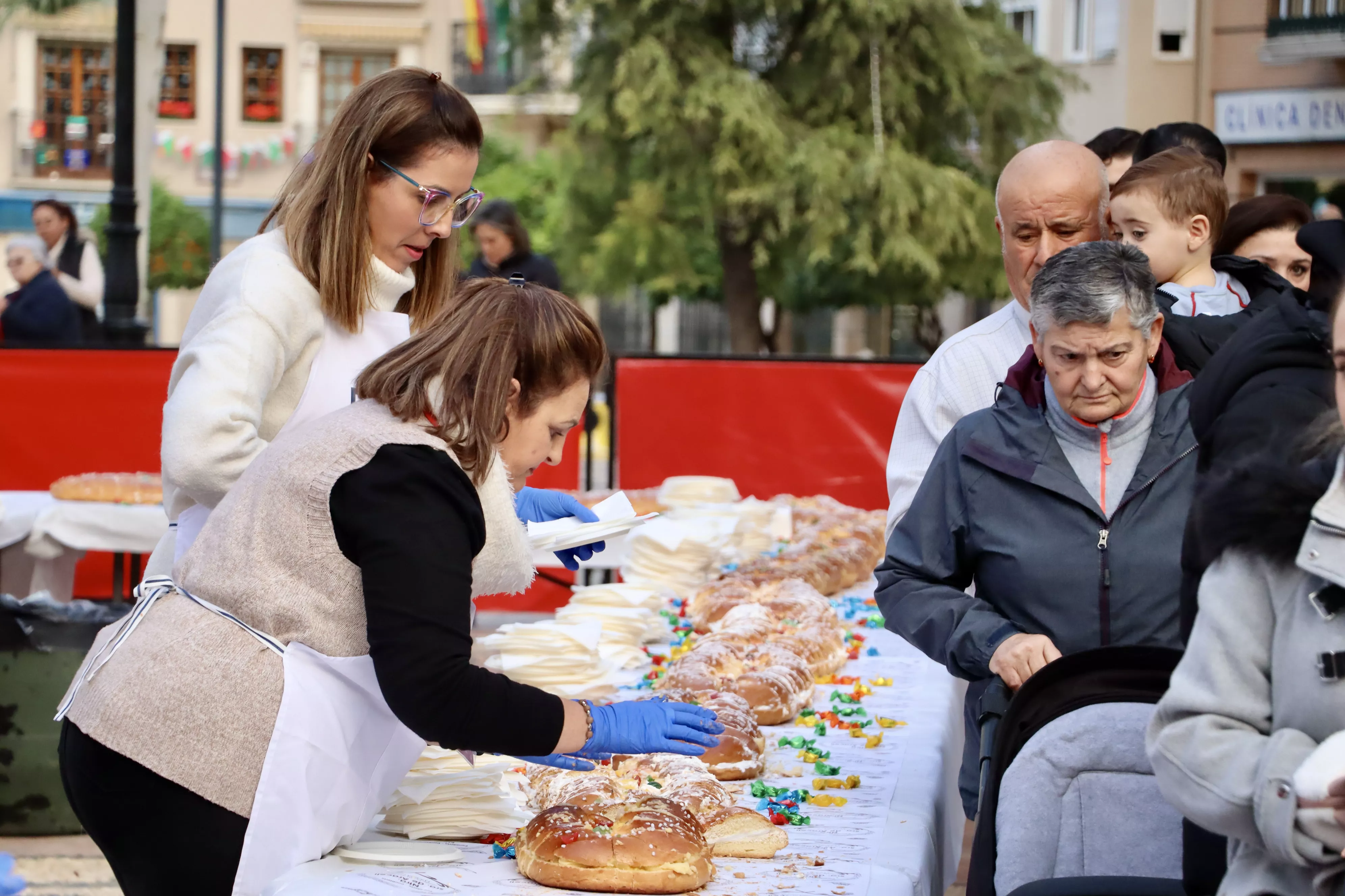 Roscón de Reyes Gigante 2024 Roscón de Reyes Gigante 2024