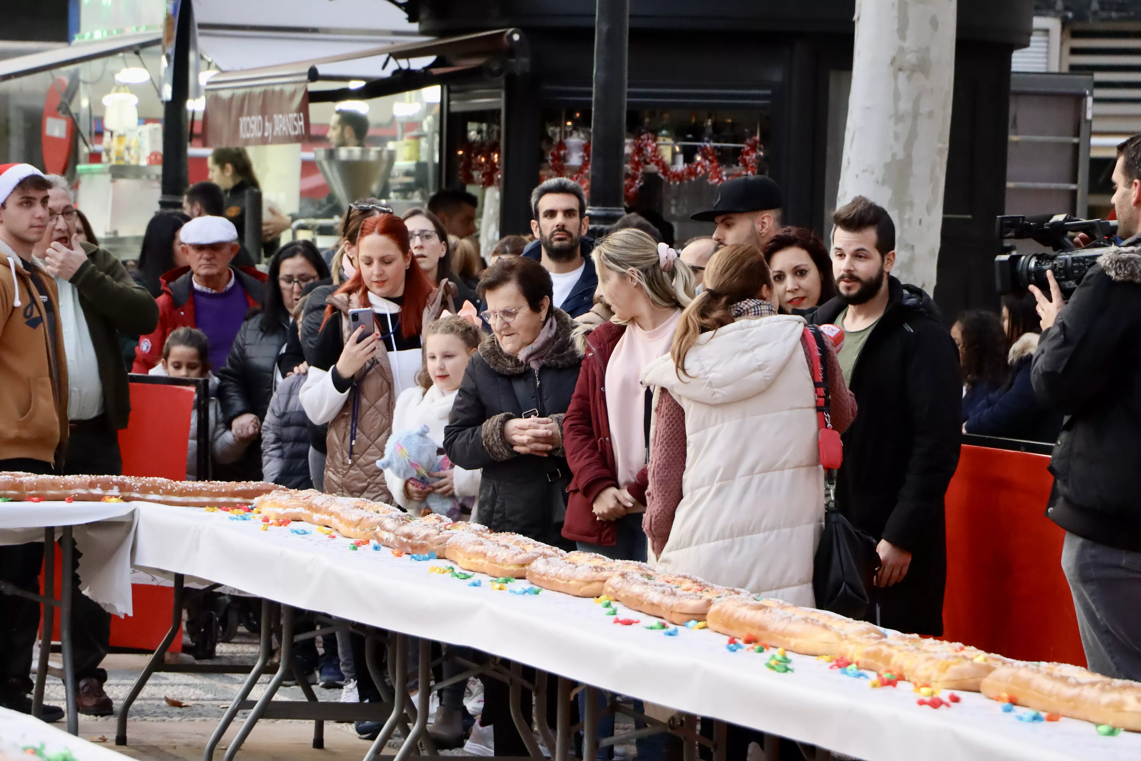Roscón de Reyes Gigante 2024 Roscón de Reyes Gigante 2024