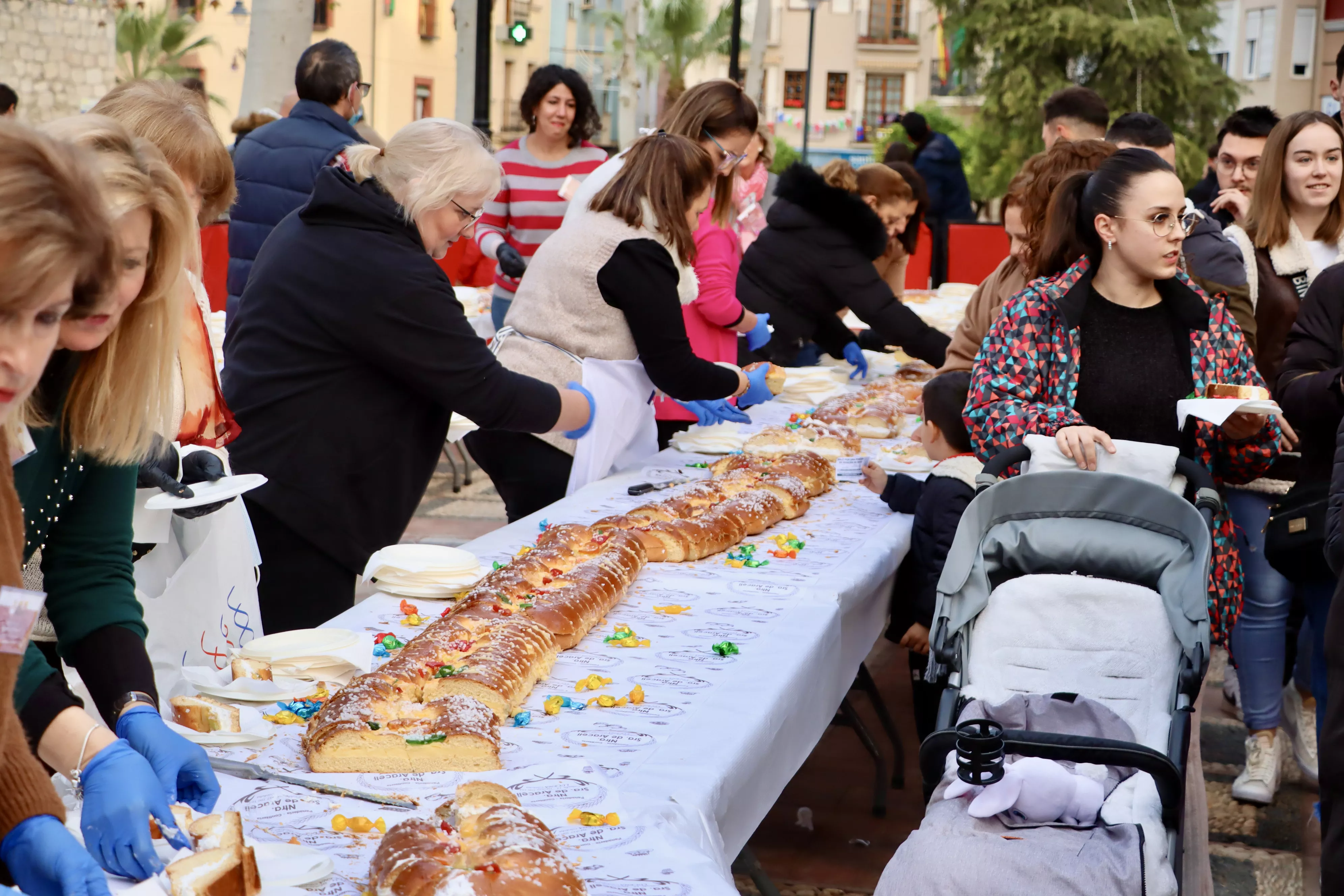 Roscón de Reyes Gigante 2024 Roscón de Reyes Gigante 2024