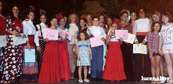  Buen ambiente y sevillanas en un Llanete de San Francisco de feria (fotos) 