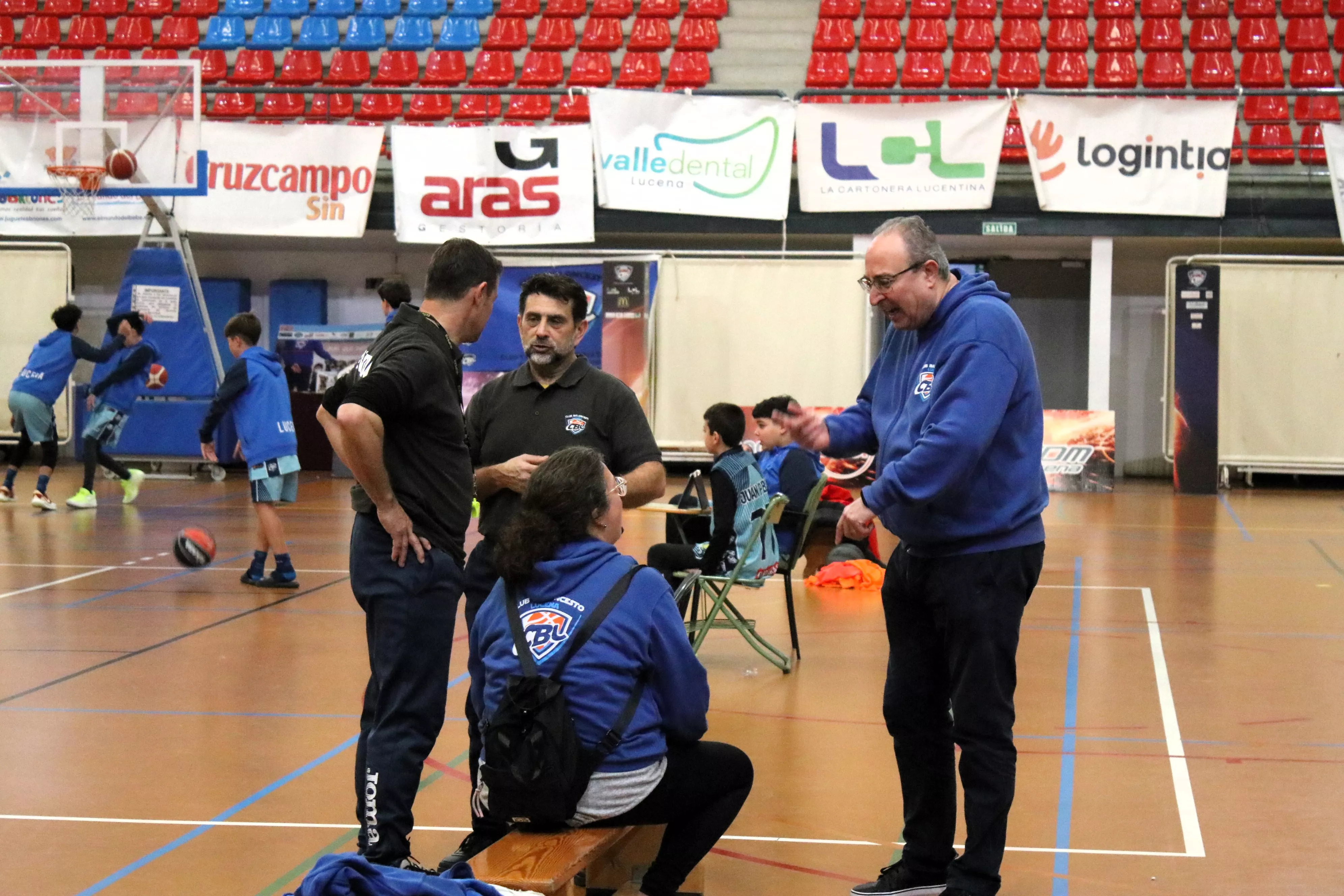 III Torneo de Baloncesto "Zapatillas Solidarias"