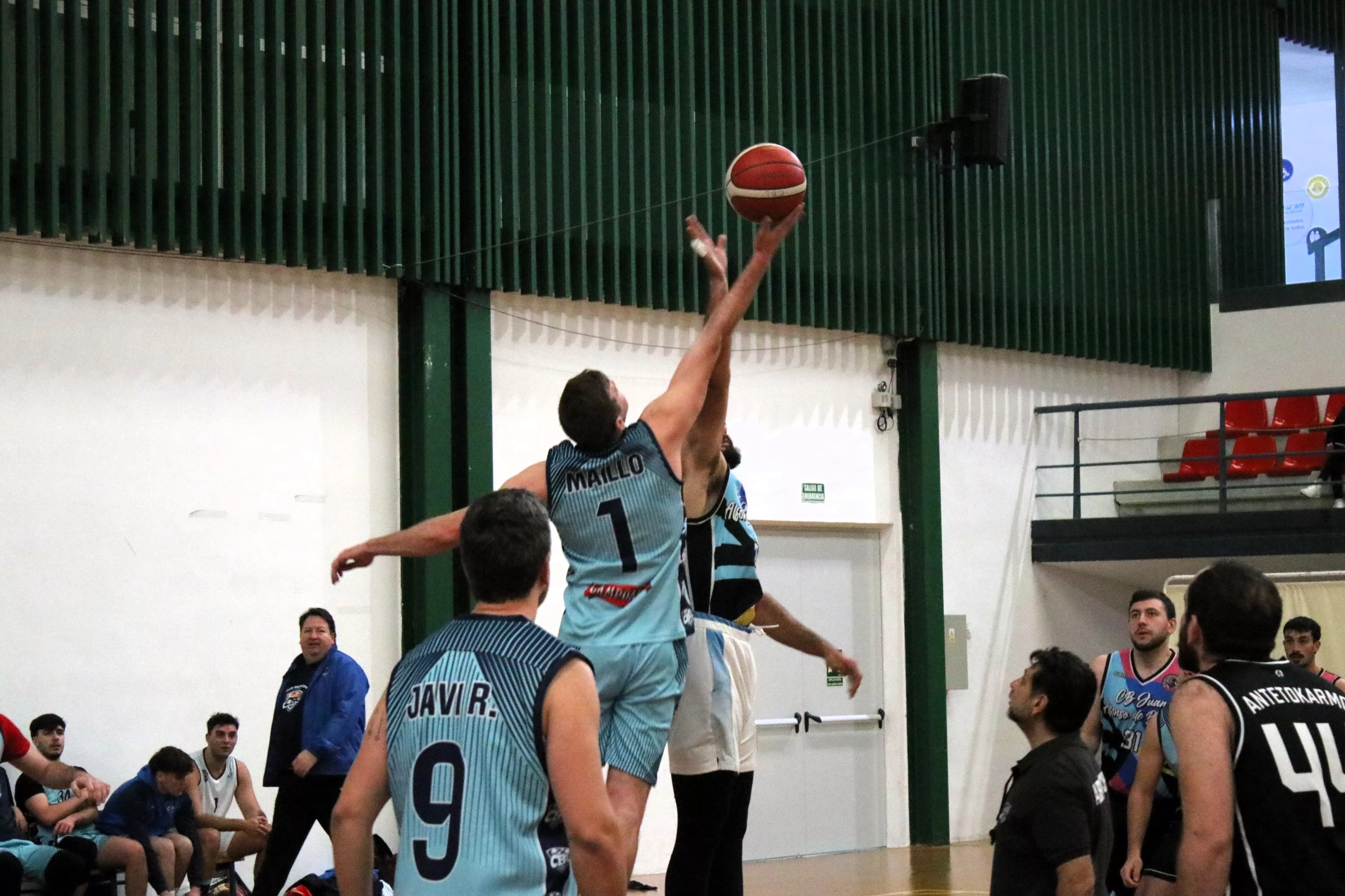 III Torneo de Baloncesto "Zapatillas Solidarias"