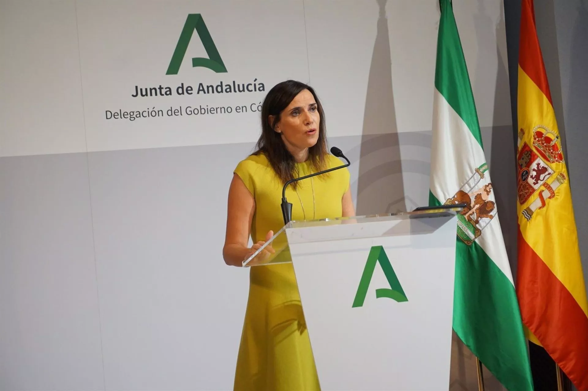 La delegada de Empleo, María Dolores Gálvez, durante la presentación de estos programas de Empleo y Formación