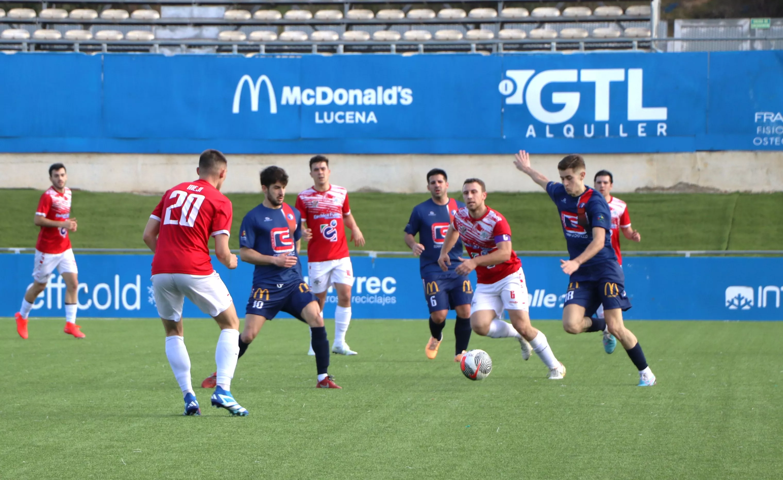 Una imagen del partido entre CD Lucecor y Atlético Villanueva FB