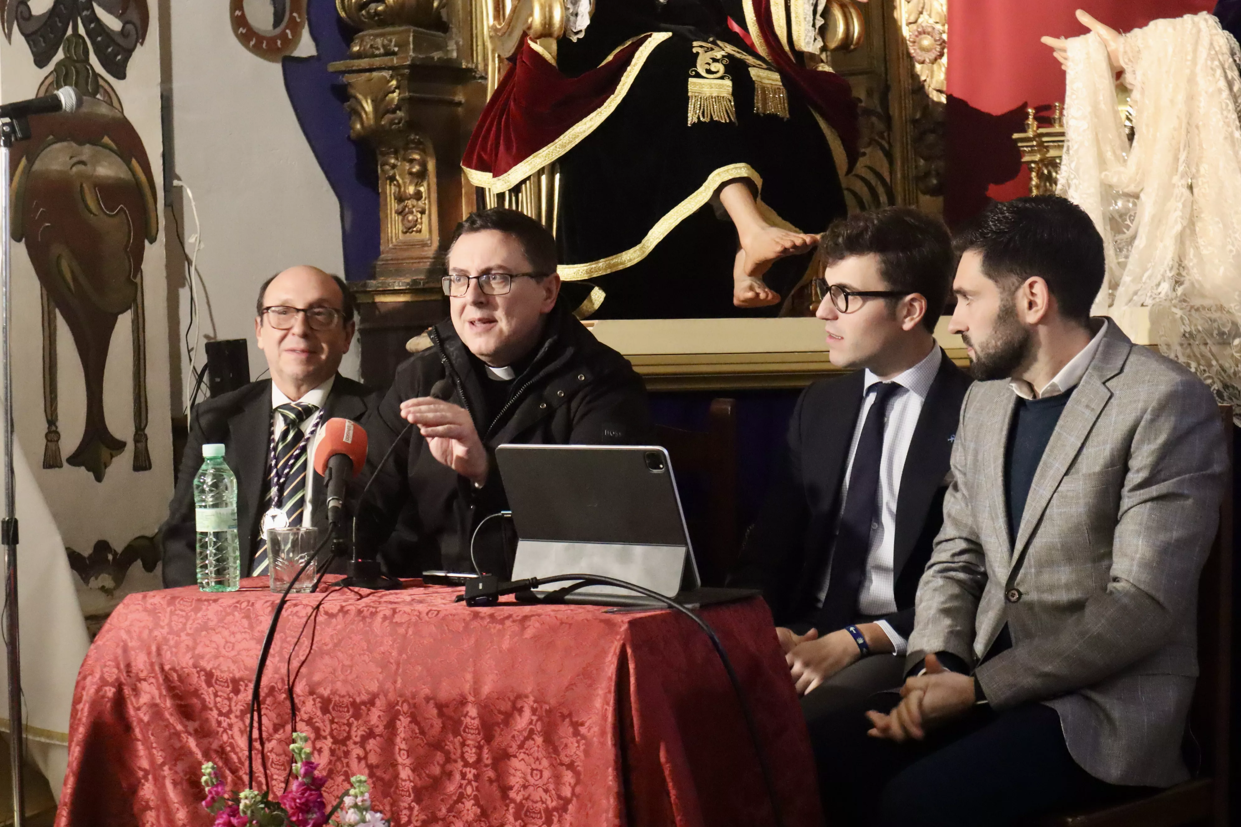 Presentación de la restauración y reposición al culto de Ntro. Padre Jesús en el Sagrado Lavatorio y San Pedro. 